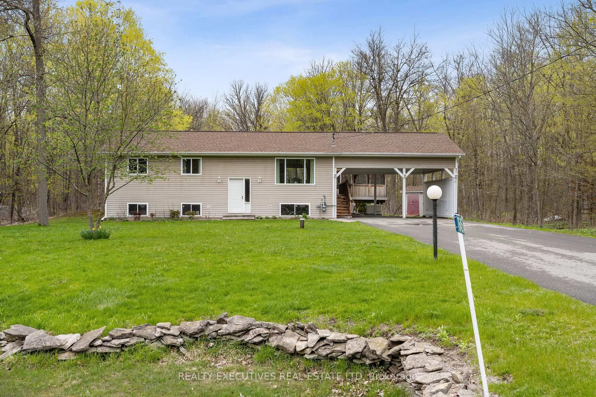Photo 1 of 7645 Lawrence Street, Ottawa, Vernon — HOMEH
