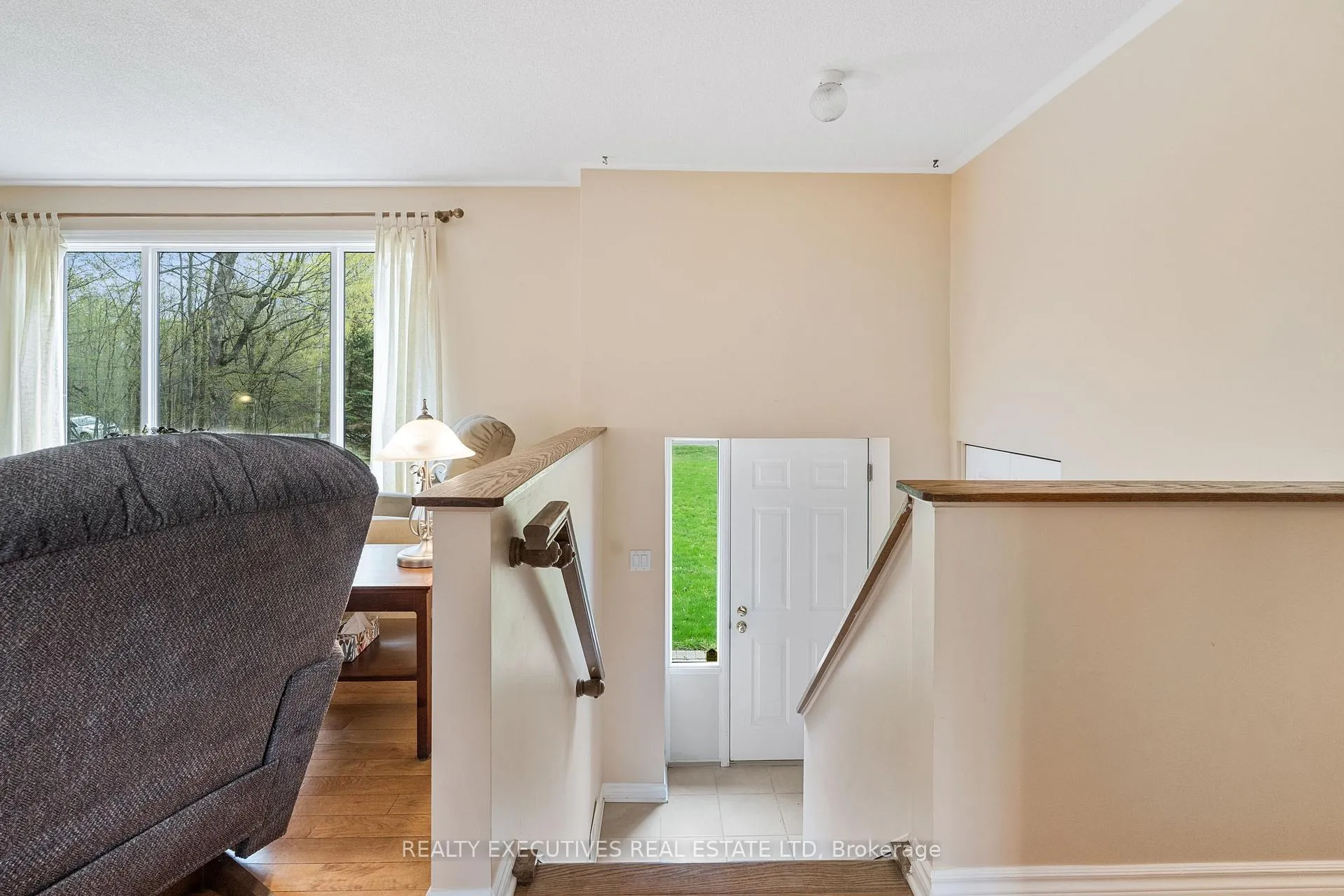Photo 12 of 7645 Lawrence Street, Ottawa, Vernon — HOMEH