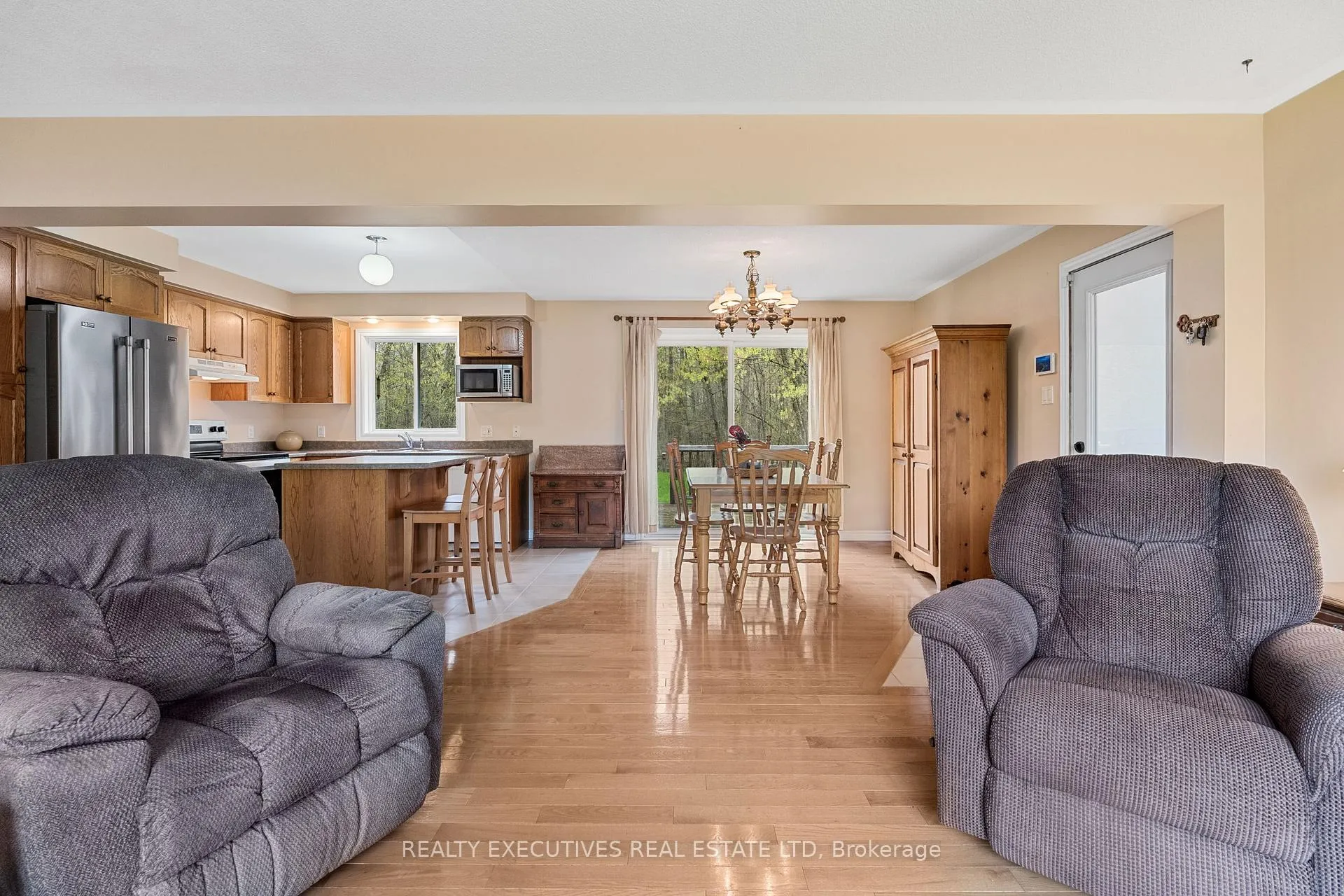 Photo 16 of 7645 Lawrence Street, Ottawa, Vernon — HOMEH