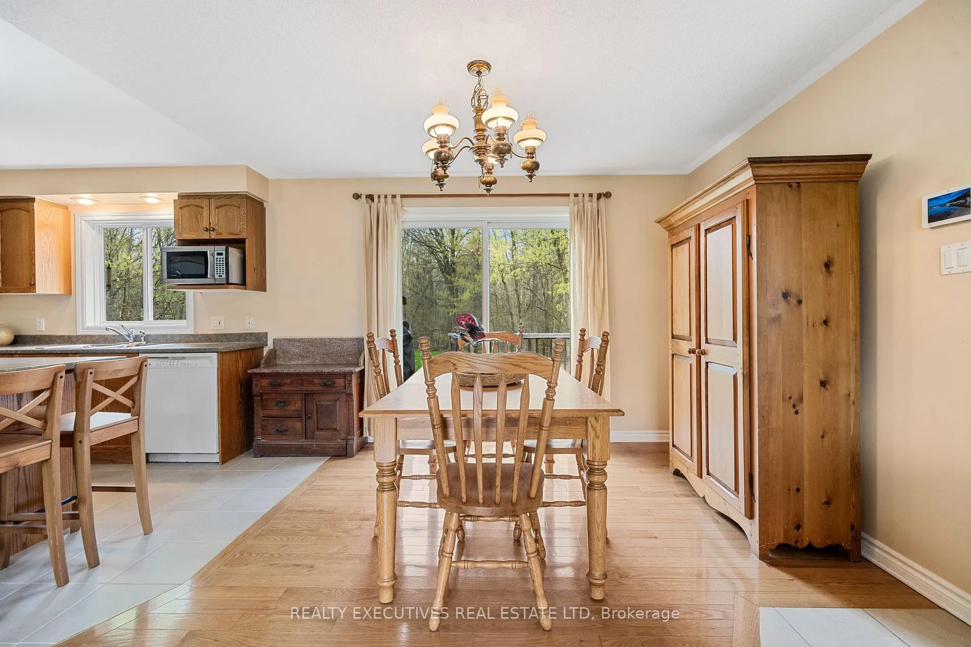 Photo 18 of 7645 Lawrence Street, Ottawa, Vernon — HOMEH