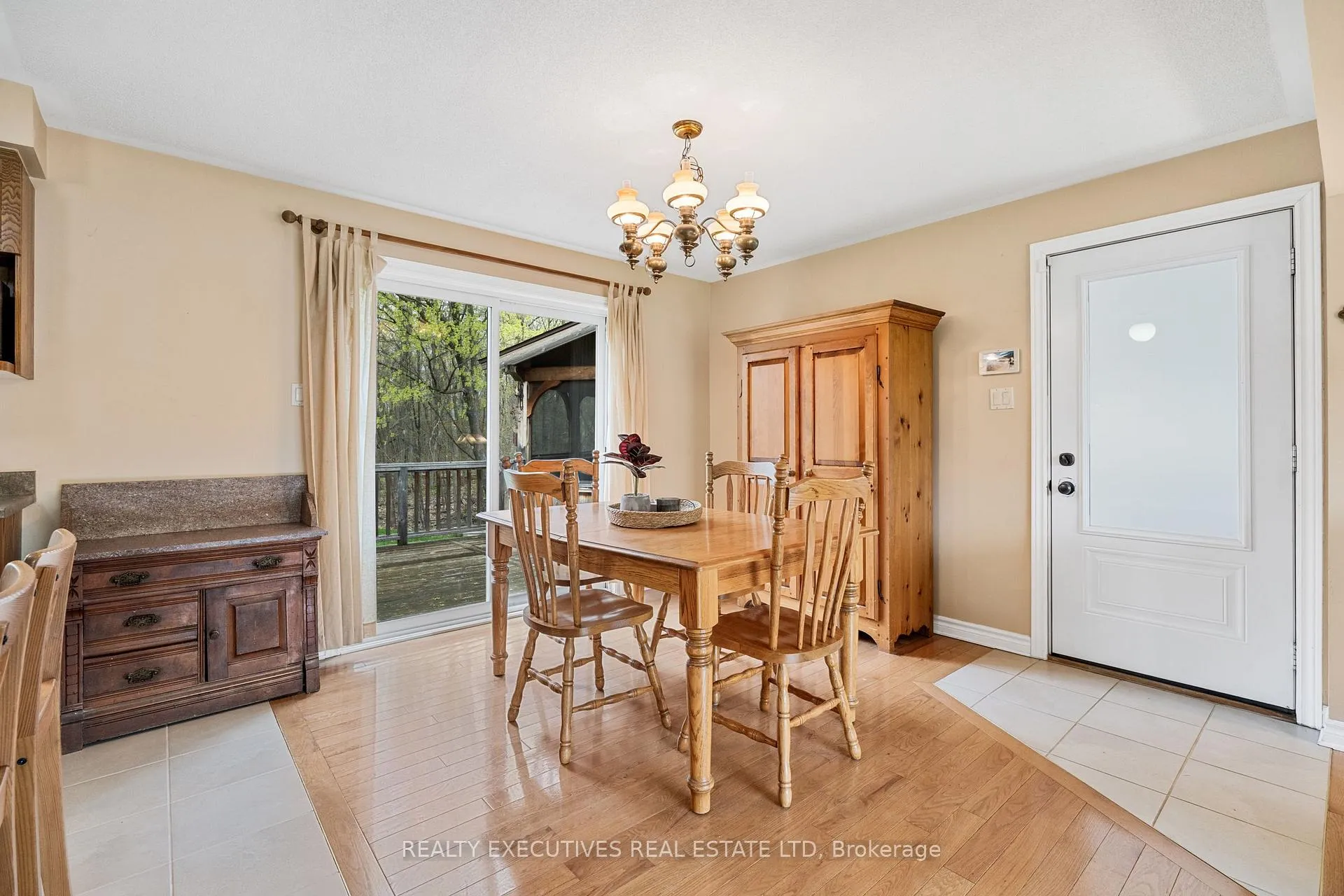 Photo 19 of 7645 Lawrence Street, Ottawa, Vernon — HOMEH