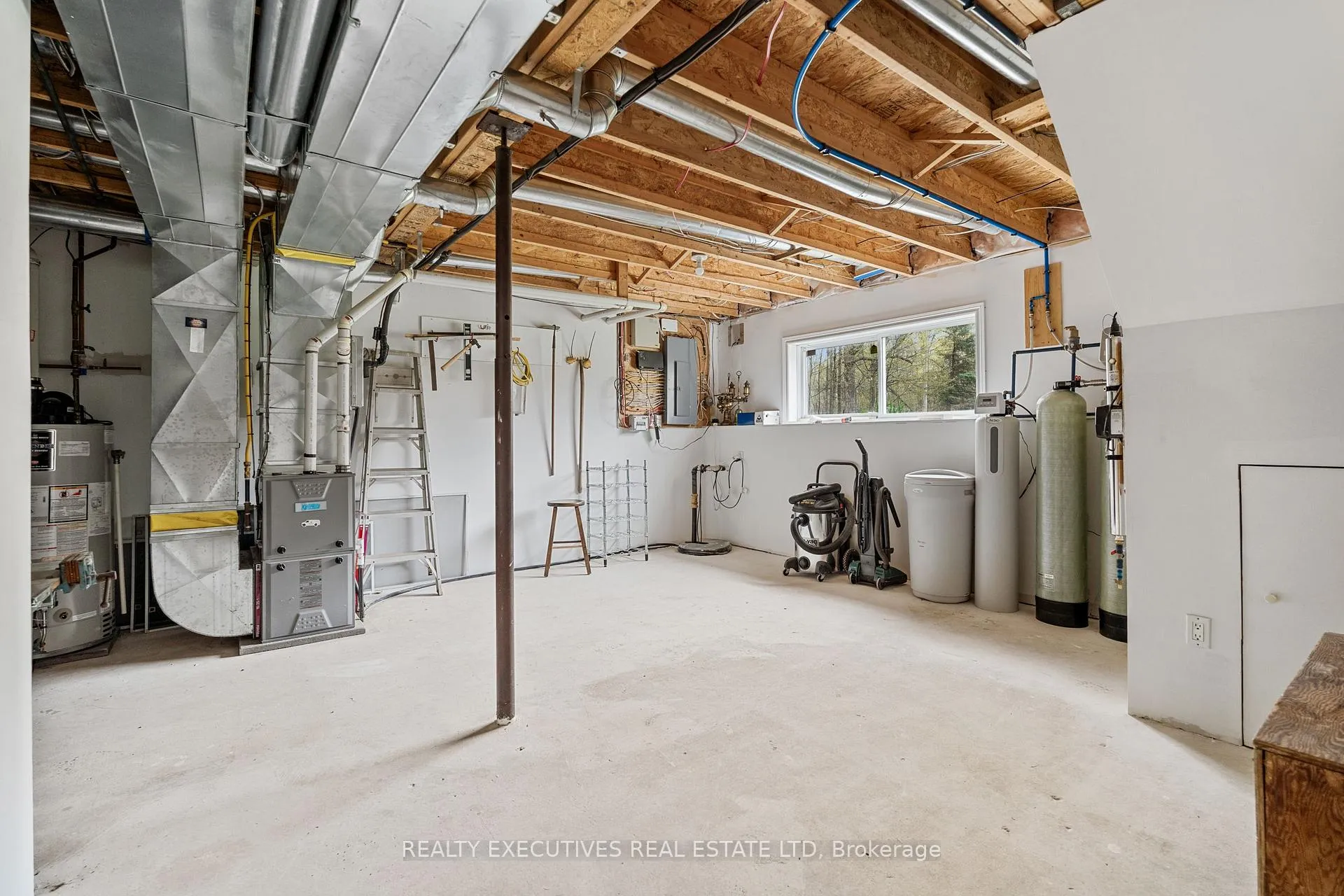 Photo 30 of 7645 Lawrence Street, Ottawa, Vernon — HOMEH