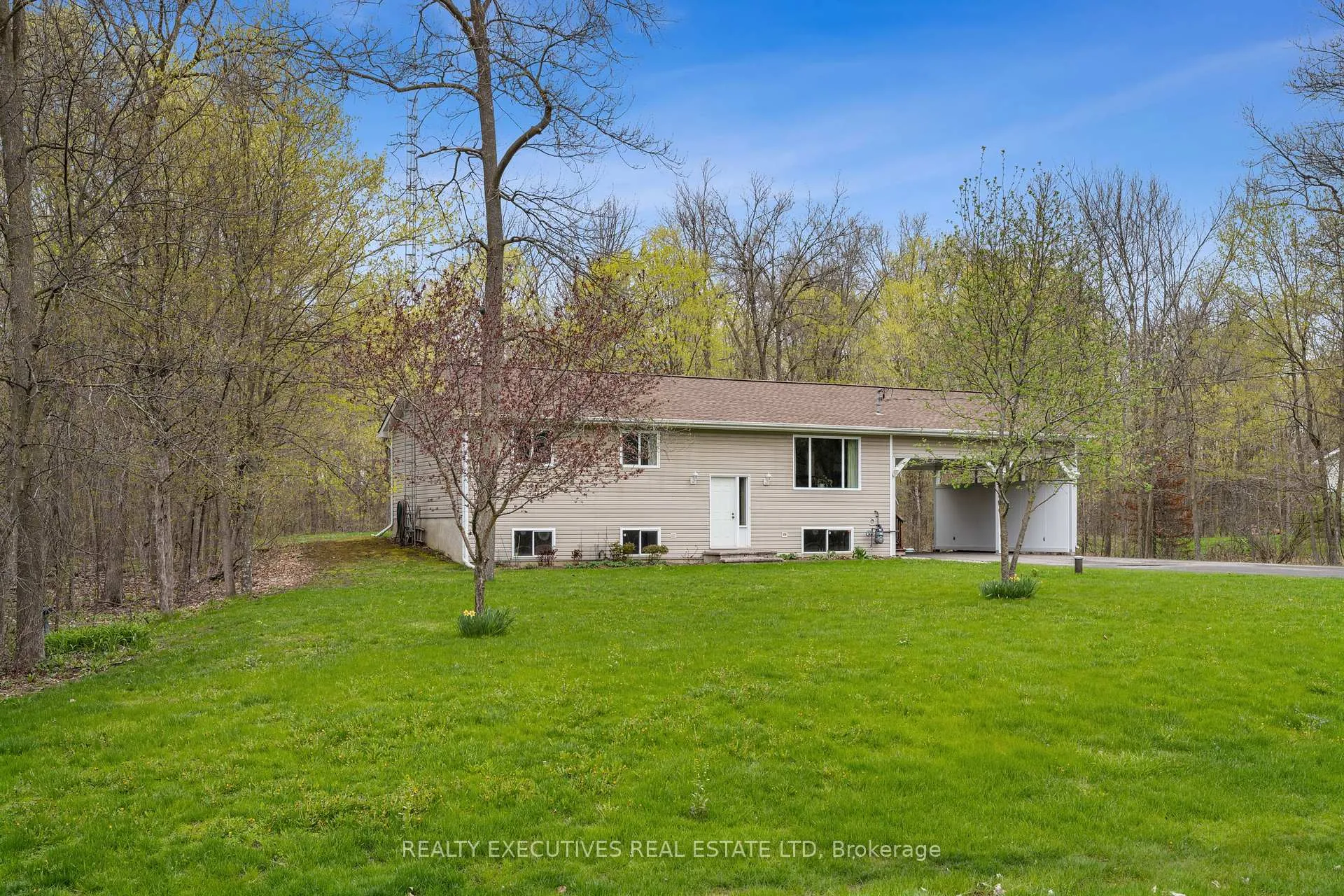 Photo 33 of 7645 Lawrence Street, Ottawa, Vernon — HOMEH