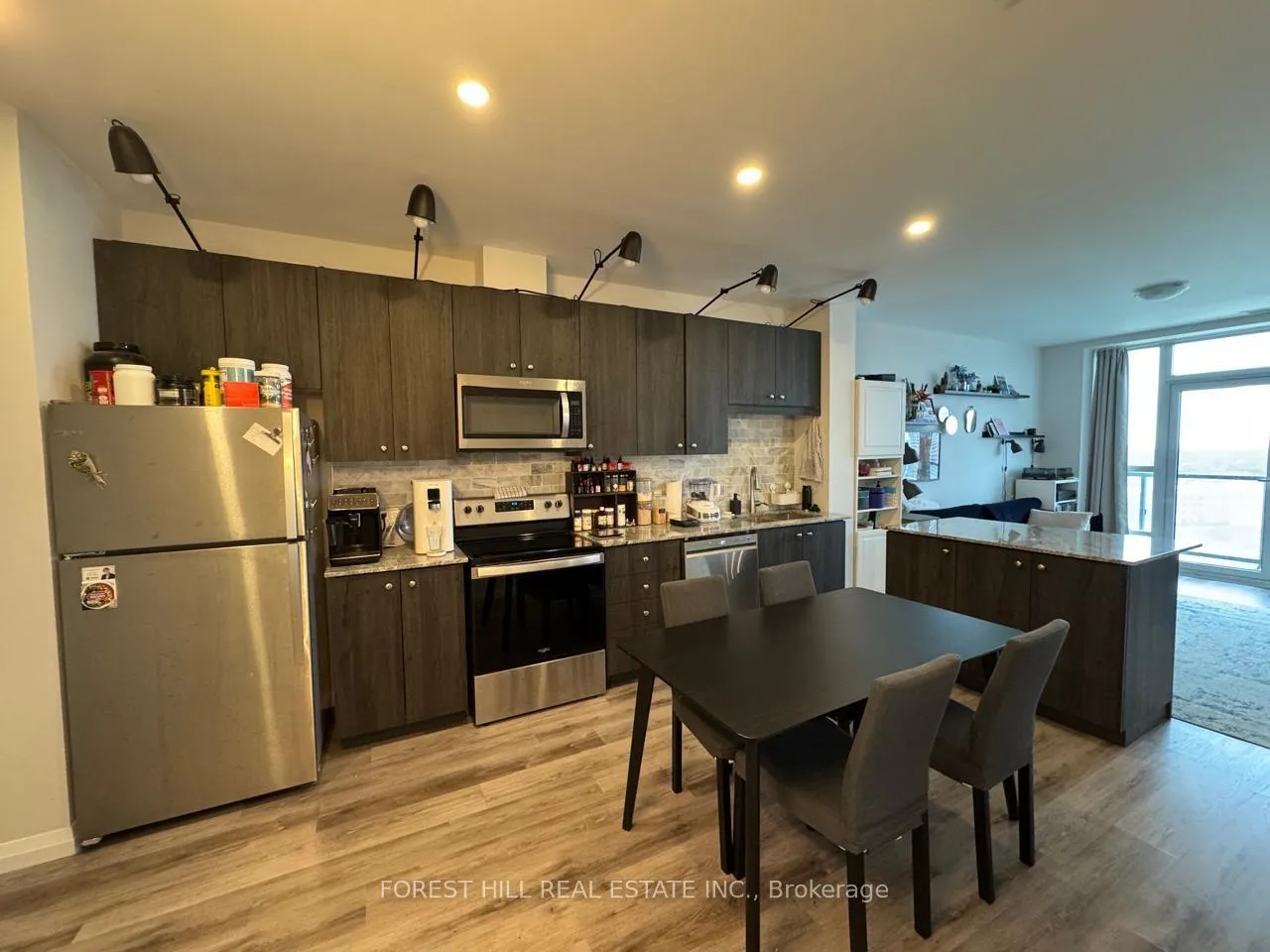 Photo 8 of Unit 1602, 104 Garment Street, Kitchener, Cherry Hill — HOMEH