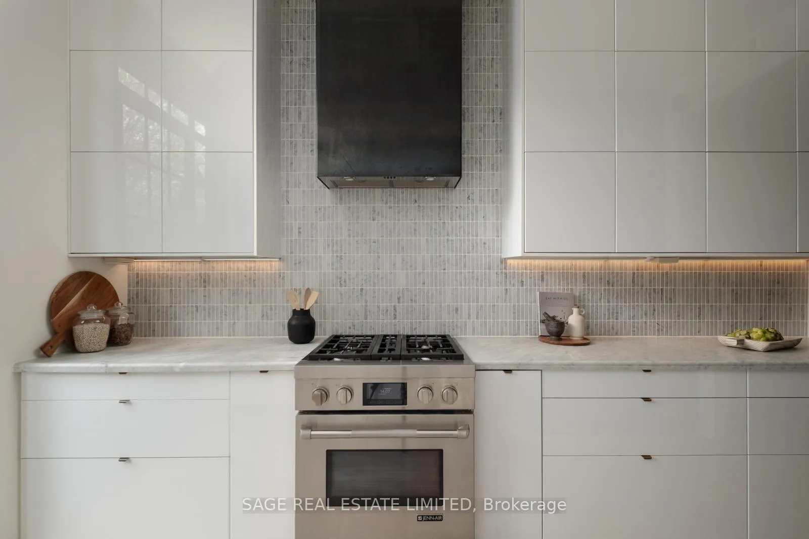 Photo 9 of 96 De Grassi Street, Toronto, South Riverdale — HOMEH