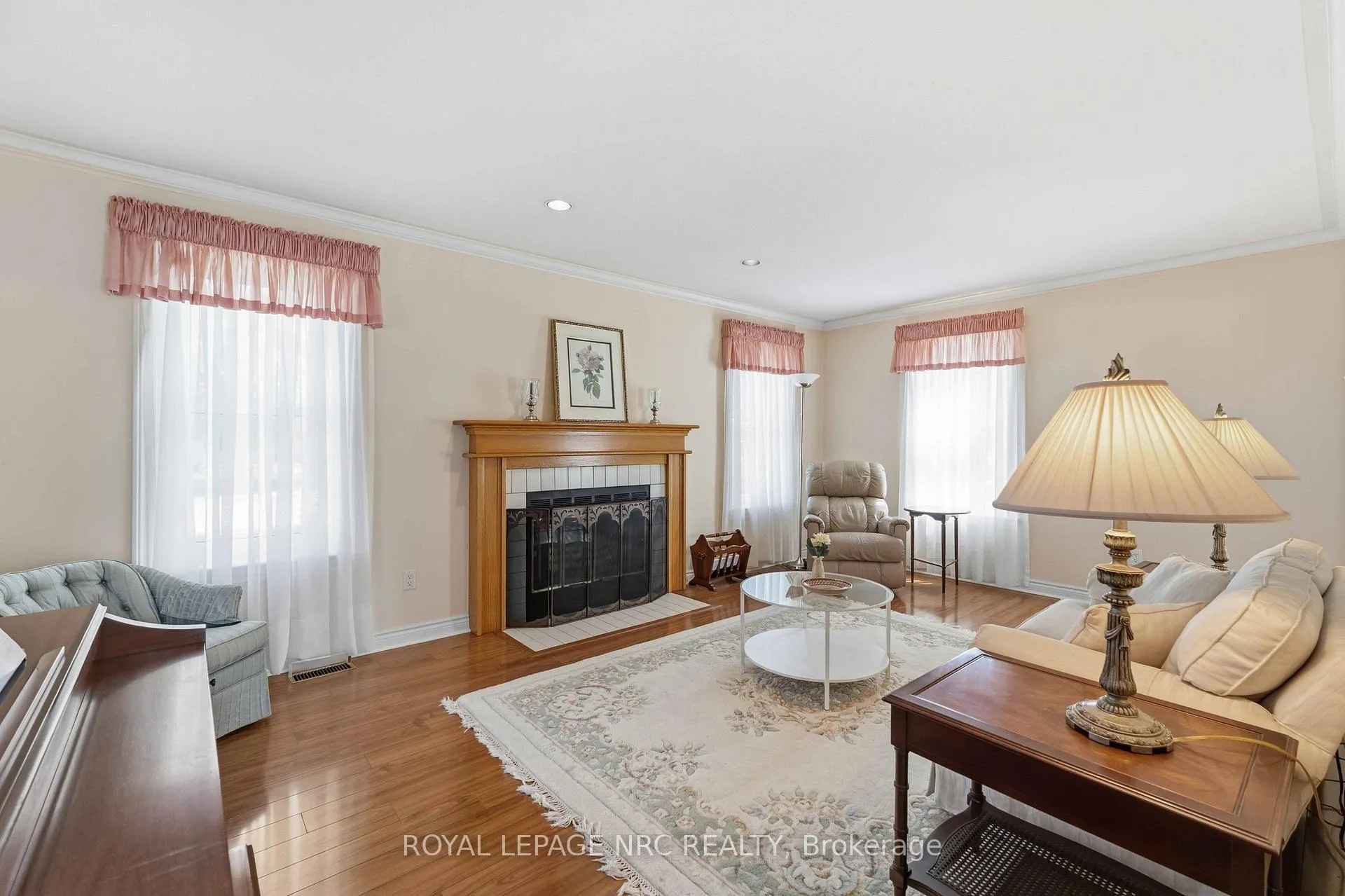 Photo 6 of 80 Melissa Crescent, Welland, N. Welland — HOMEH