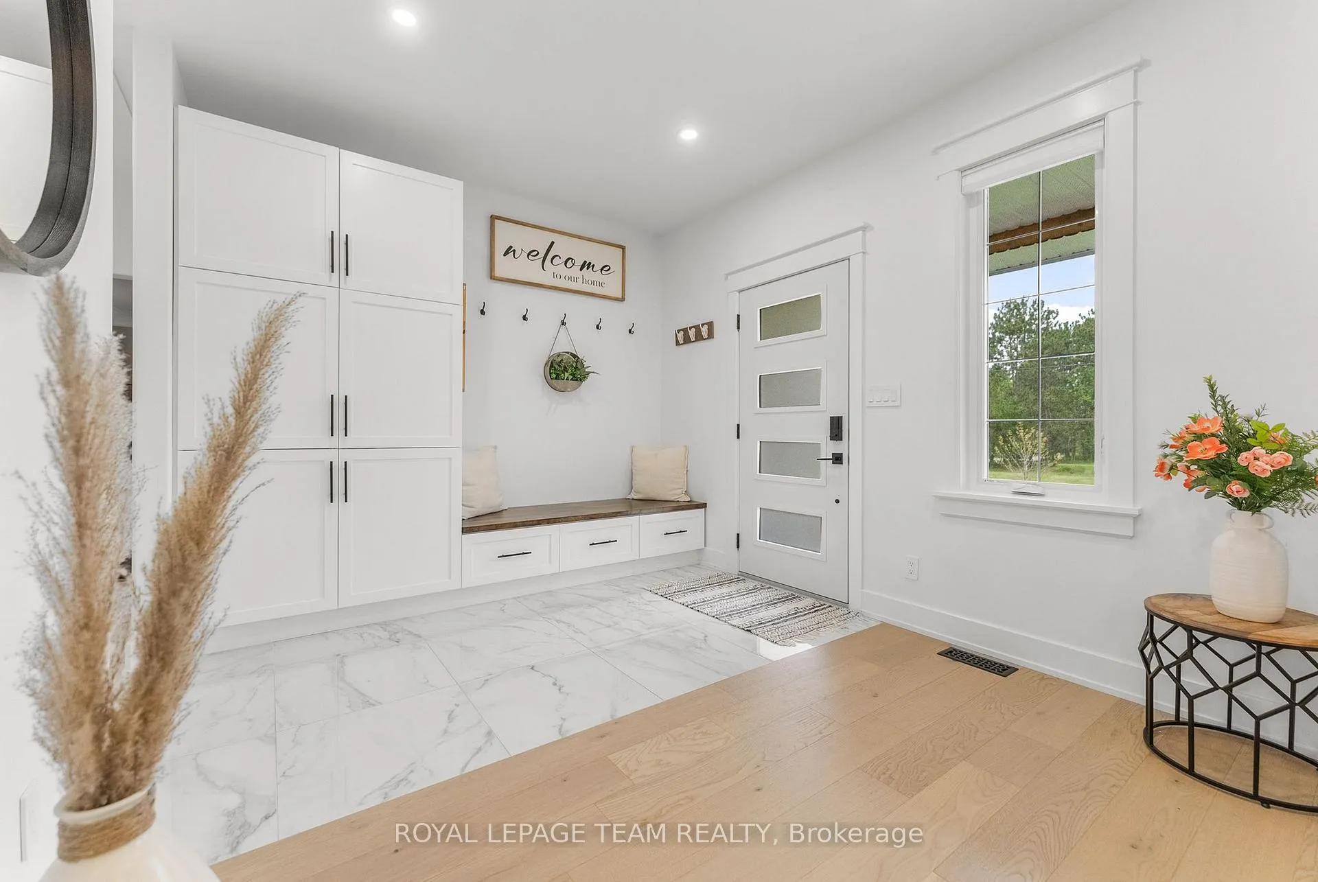 Photo 4 of 108 Royal Troon Lane, Ottawa, Dunrobin Shores — HOMEH