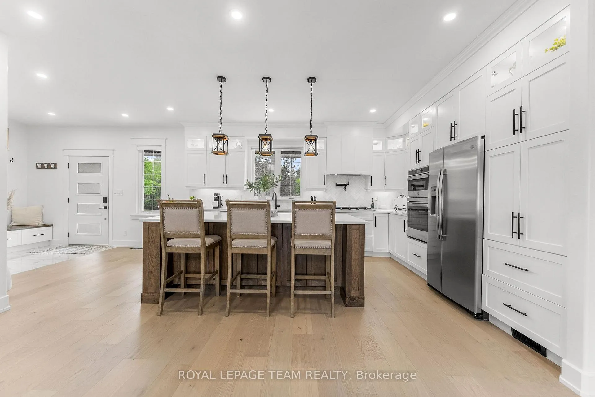 Photo 6 of 108 Royal Troon Lane, Ottawa, Dunrobin Shores — HOMEH