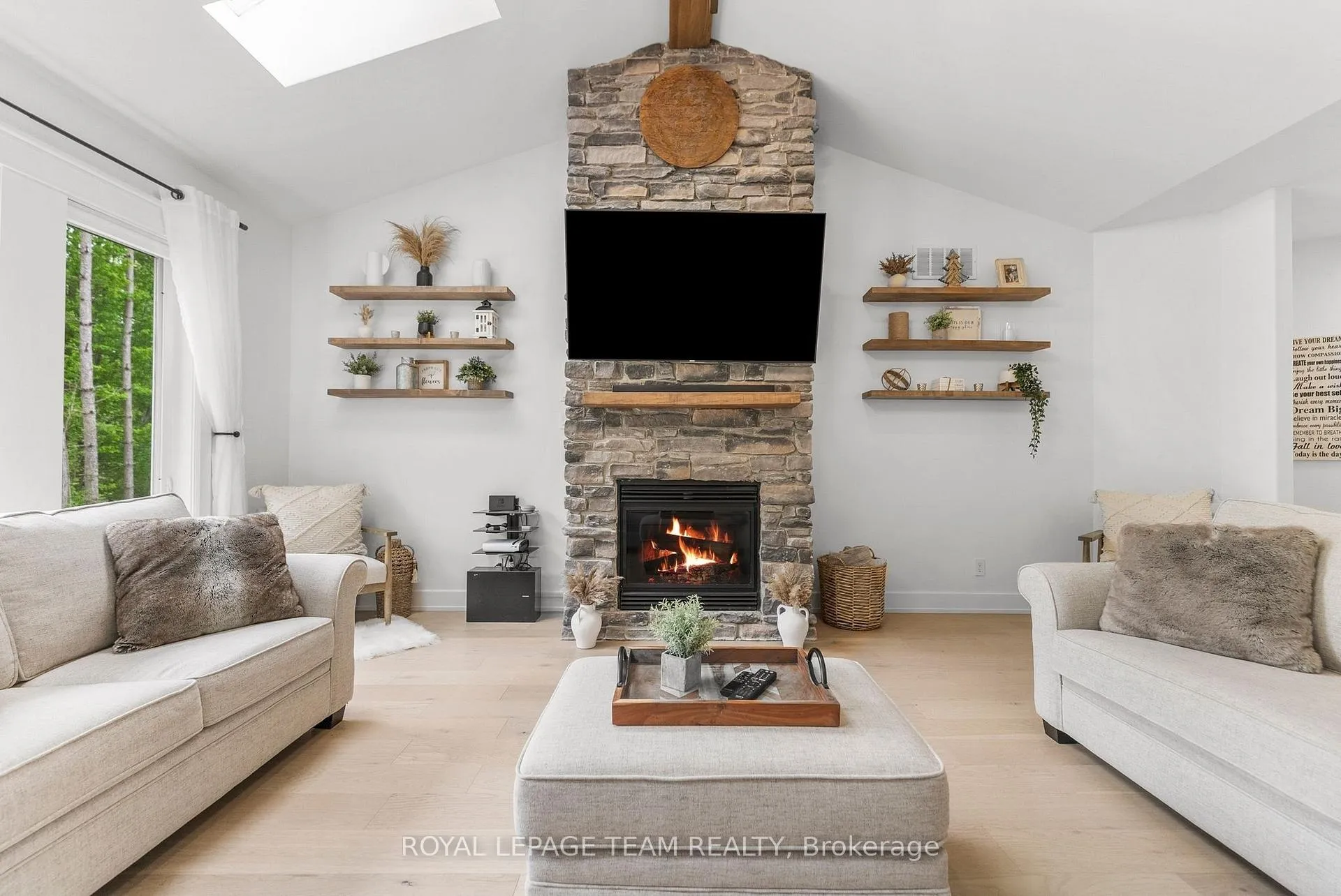 Photo 12 of 108 Royal Troon Lane, Ottawa, Dunrobin Shores — HOMEH