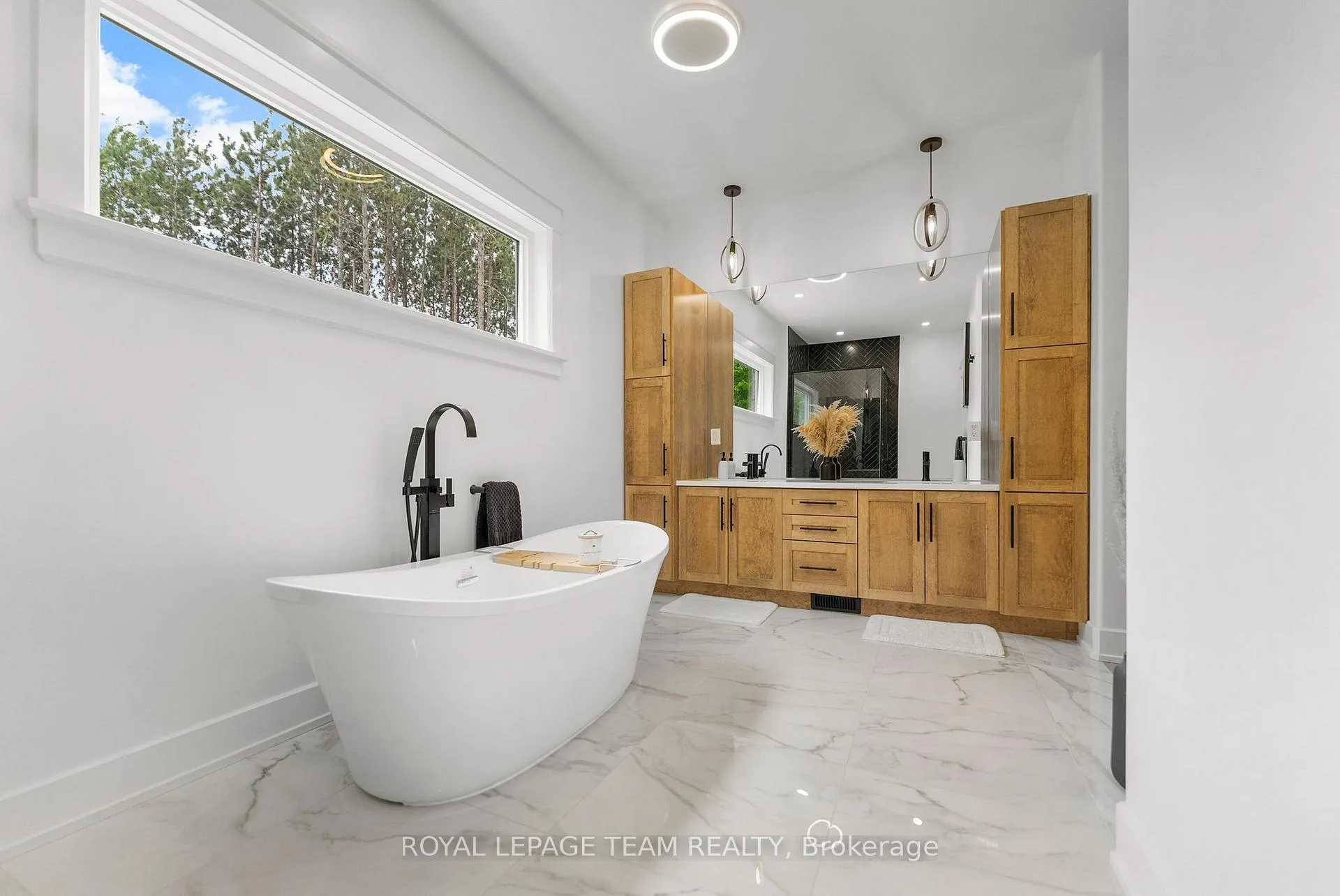 Photo 18 of 108 Royal Troon Lane, Ottawa, Dunrobin Shores — HOMEH
