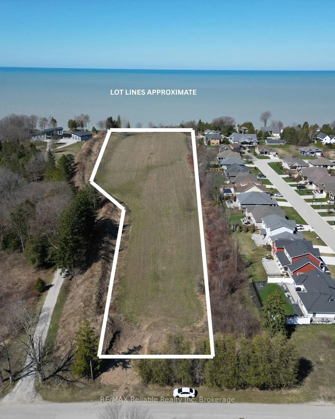 Photo 2 of 122 Tuyll Street, Bluewater, Bayfield — HOMEH