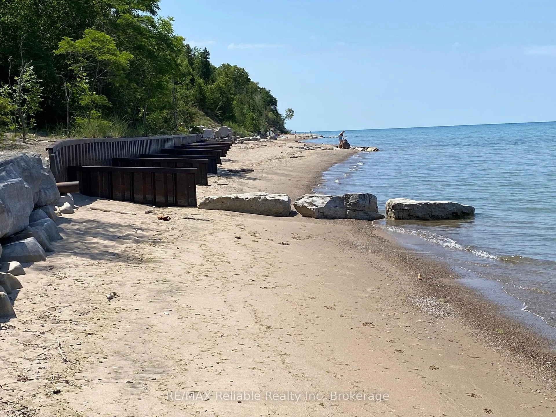 Photo 12 of 122 Tuyll Street, Bluewater, Bayfield — HOMEH