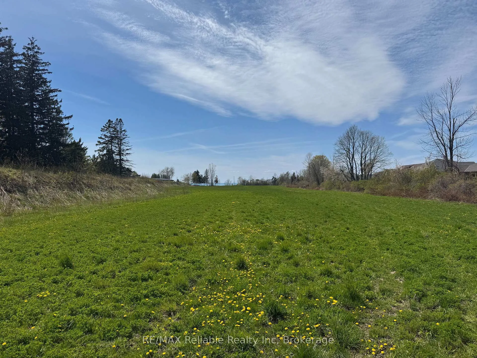 Photo 18 of 122 Tuyll Street, Bluewater, Bayfield — HOMEH