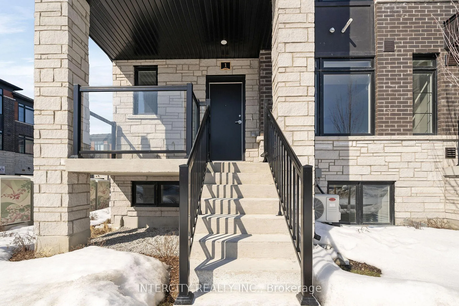 Photo 2 of Unit 43F, 1 Vibrant Way, Caledon, Rural Caledon — HOMEH