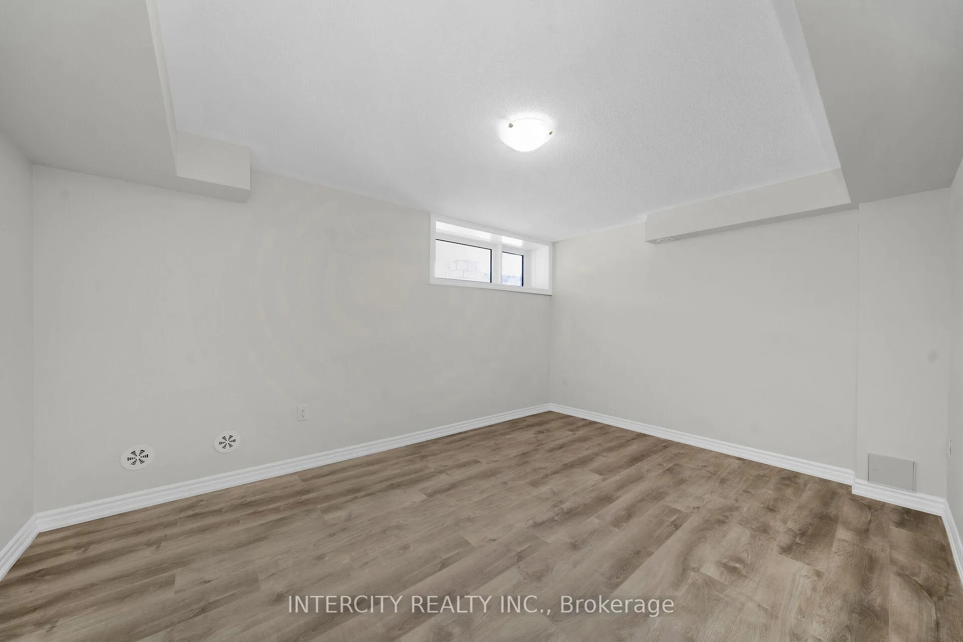 Photo 11 of Unit 43F, 1 Vibrant Way, Caledon, Rural Caledon — HOMEH