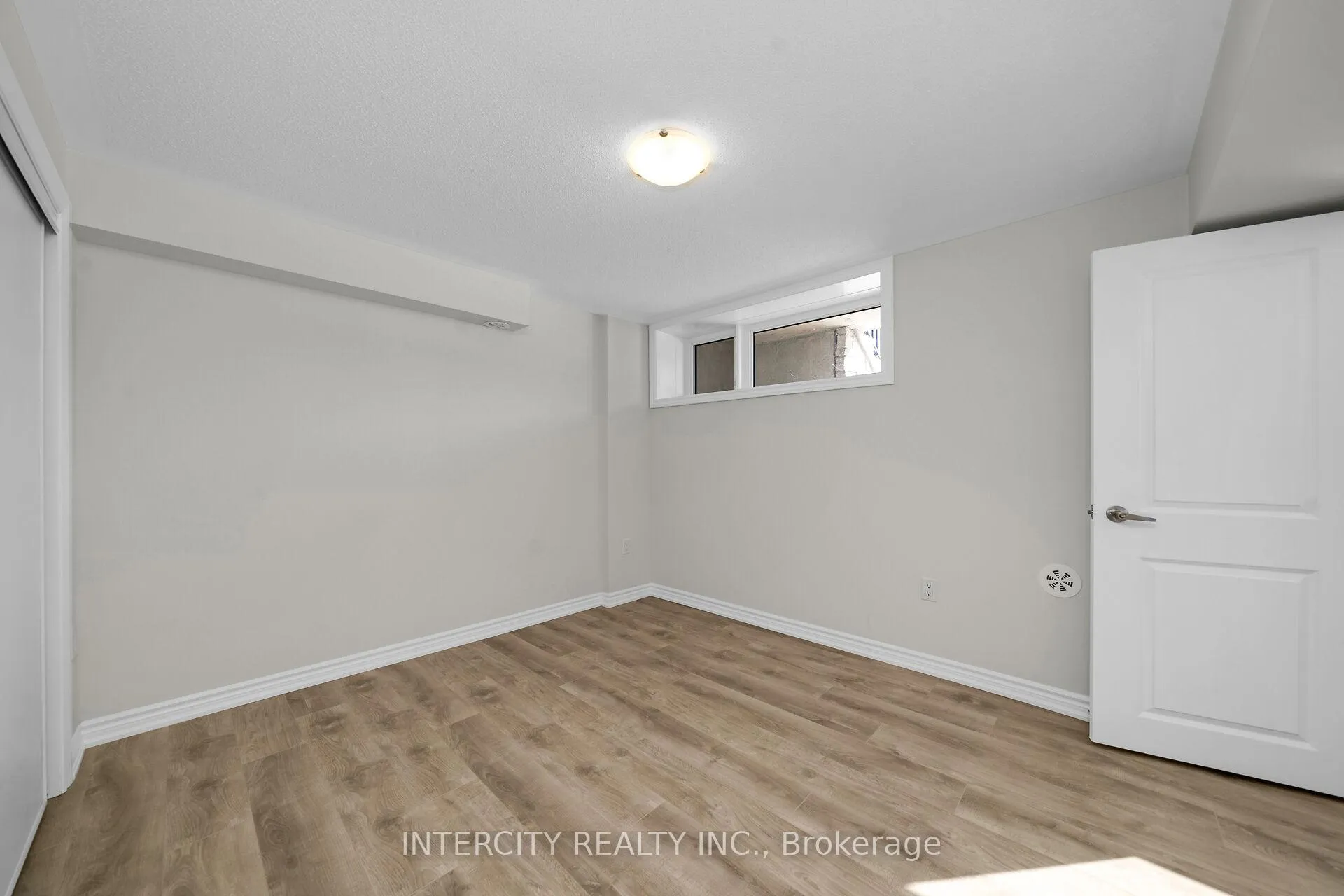 Photo 14 of Unit 43F, 1 Vibrant Way, Caledon, Rural Caledon — HOMEH