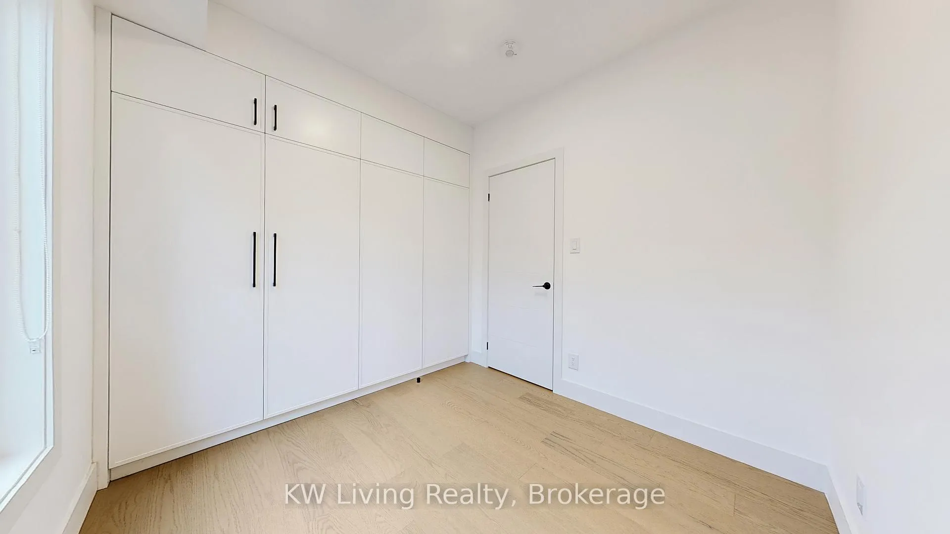 Photo 9 of Unit 101, 33 Kirknewton Road, Toronto, Caledonia-Fairbank — HOMEH