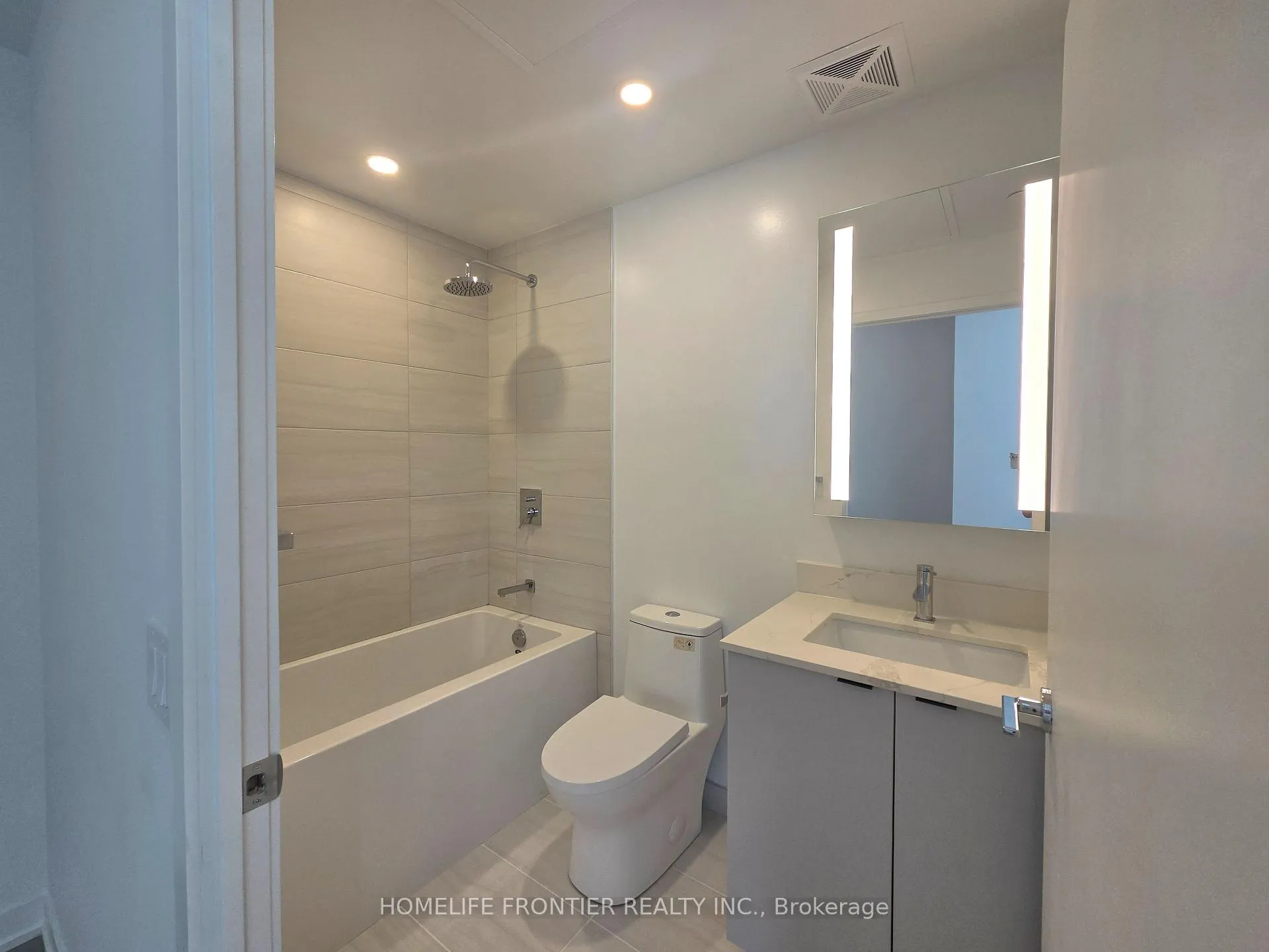 Photo 7 of Unit 822, 1182 King Street, Toronto, South Parkdale — HOMEH