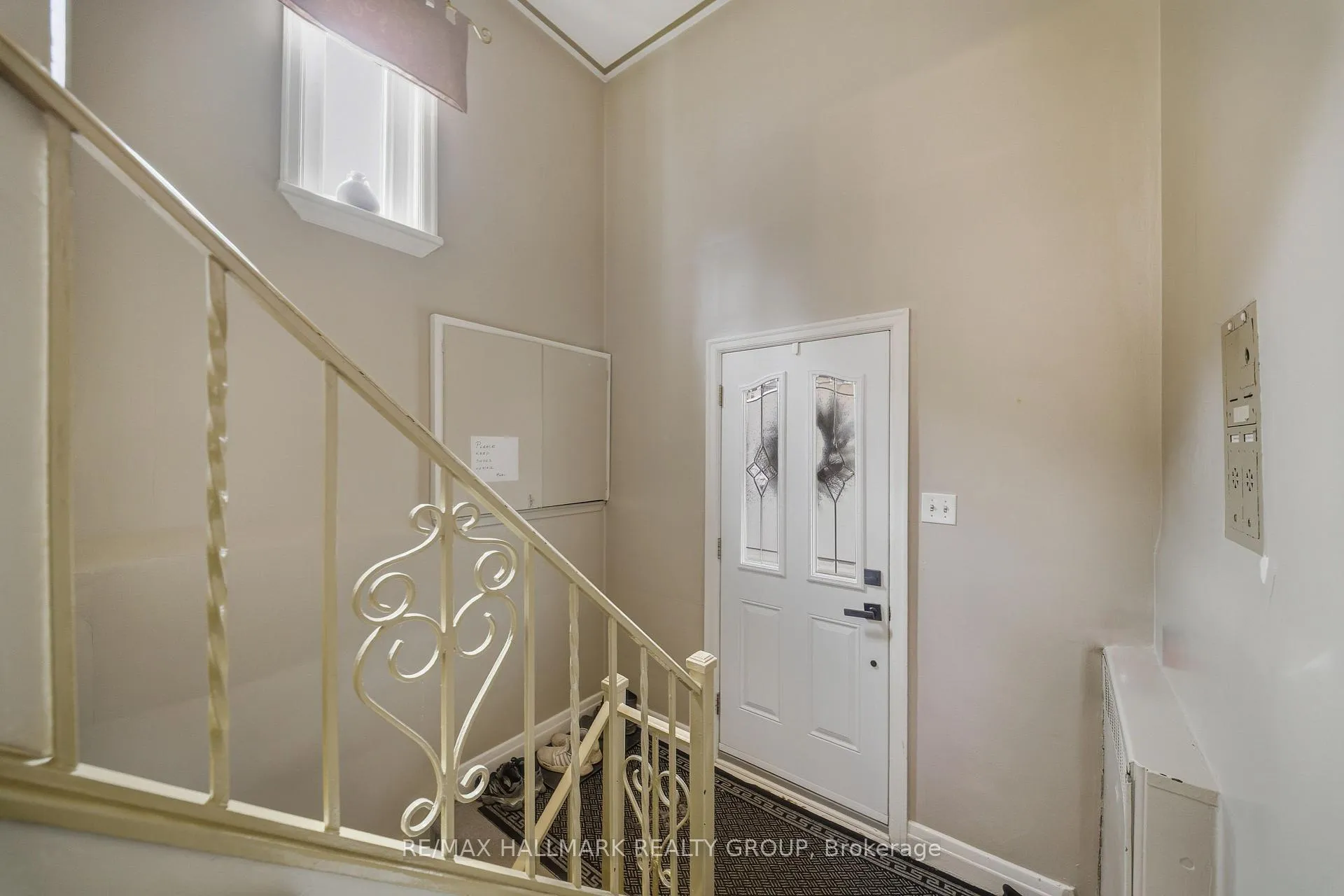 Photo 5 of 74 Genest Street, Ottawa, Vanier — HOMEH