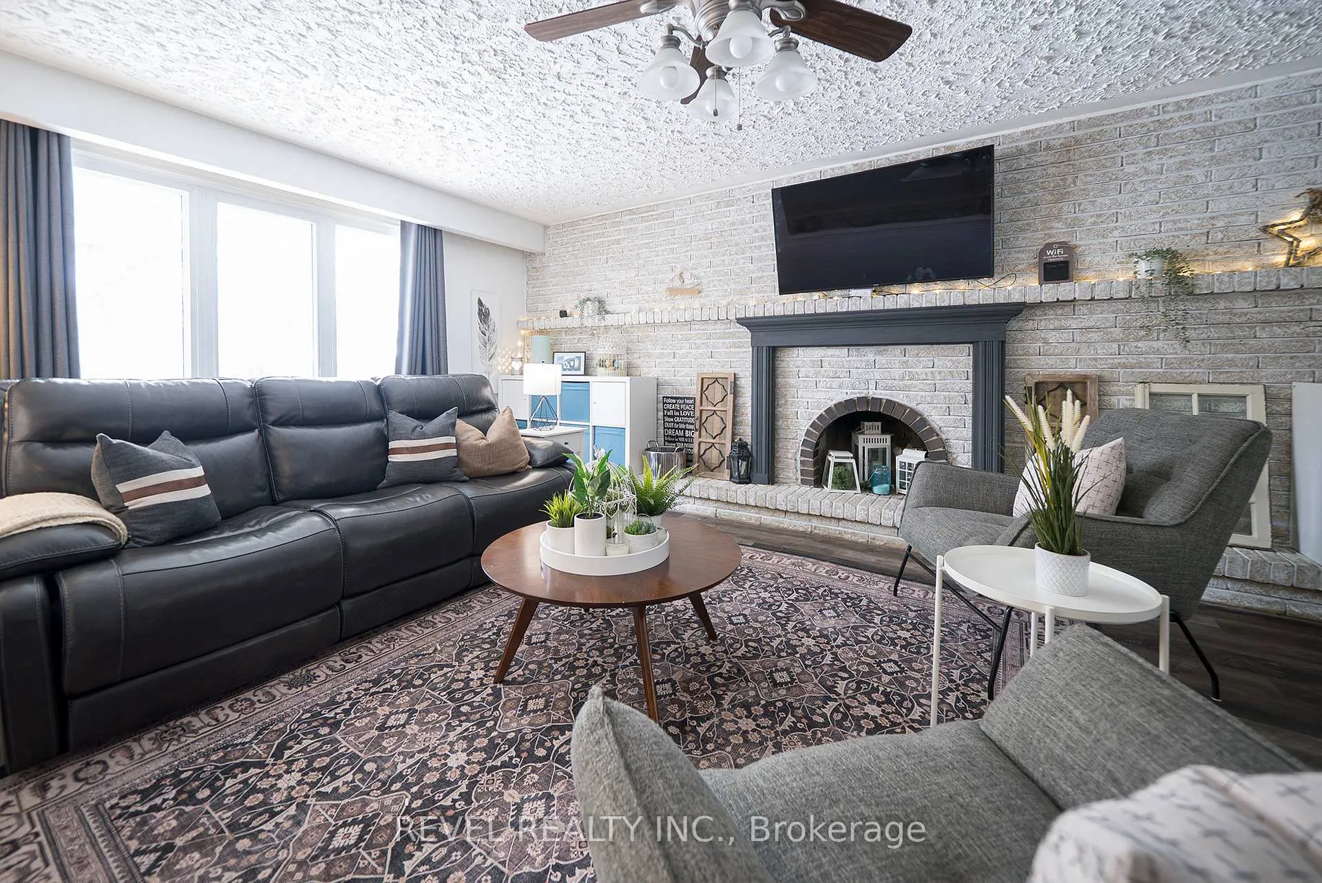 Photo 6 of 44 Shalfleet Boulevard, Brantford — HOMEH