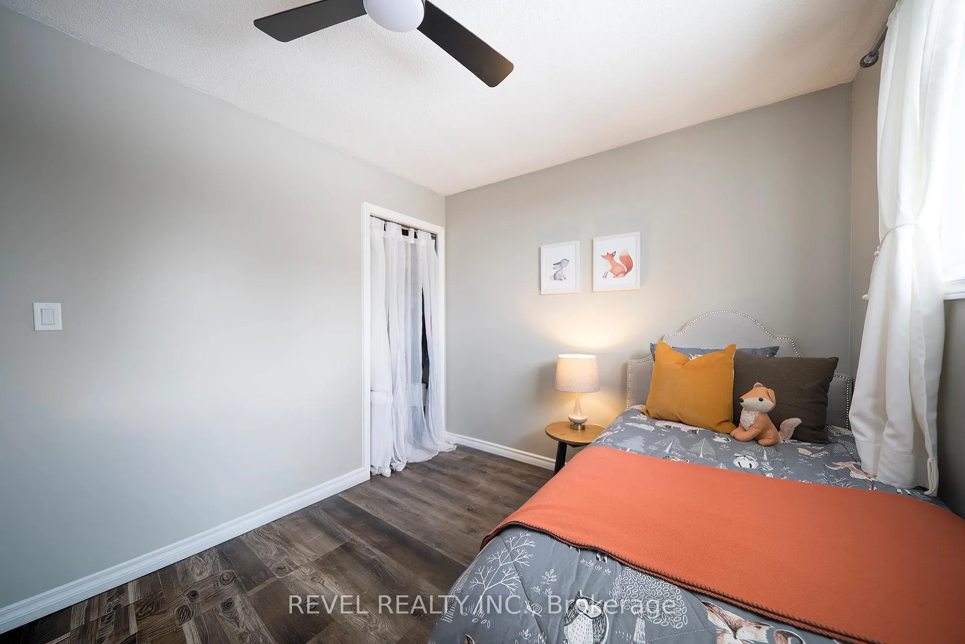 Photo 19 of 44 Shalfleet Boulevard, Brantford — HOMEH