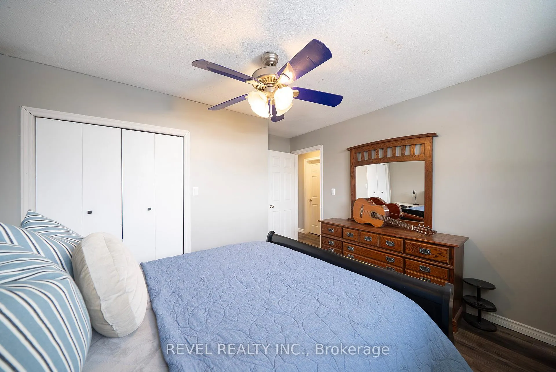 Photo 21 of 44 Shalfleet Boulevard, Brantford — HOMEH
