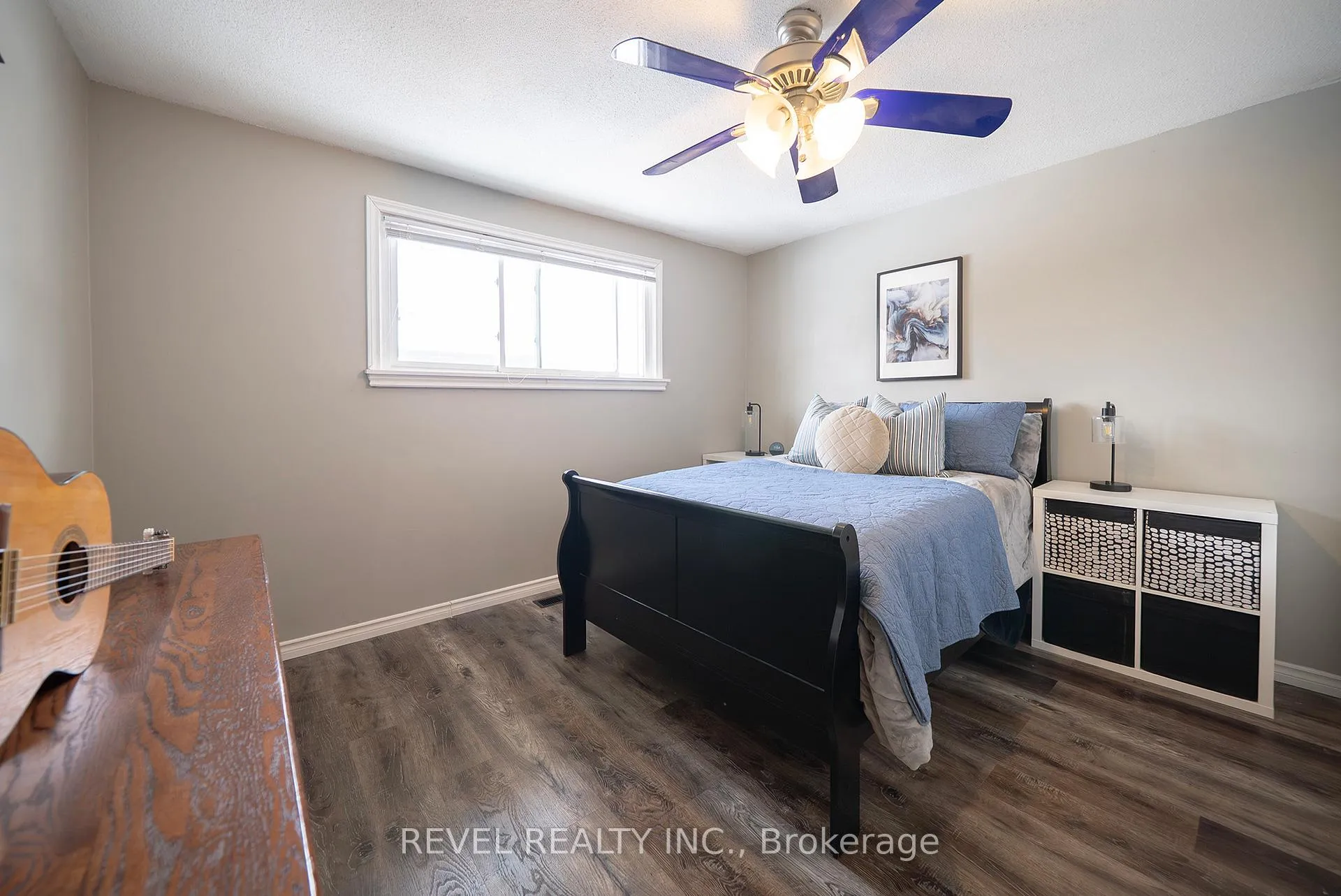 Photo 22 of 44 Shalfleet Boulevard, Brantford — HOMEH