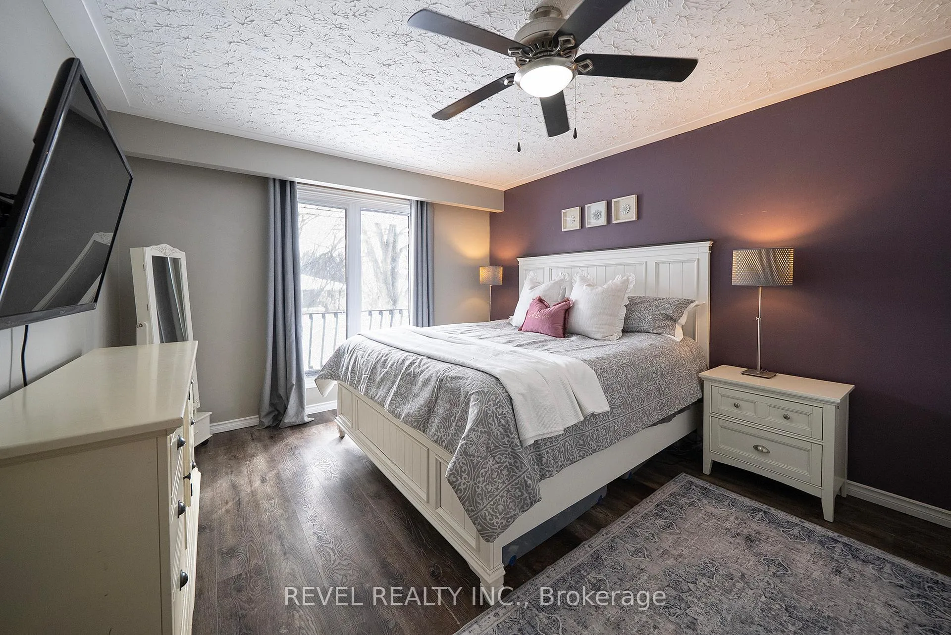 Photo 23 of 44 Shalfleet Boulevard, Brantford — HOMEH