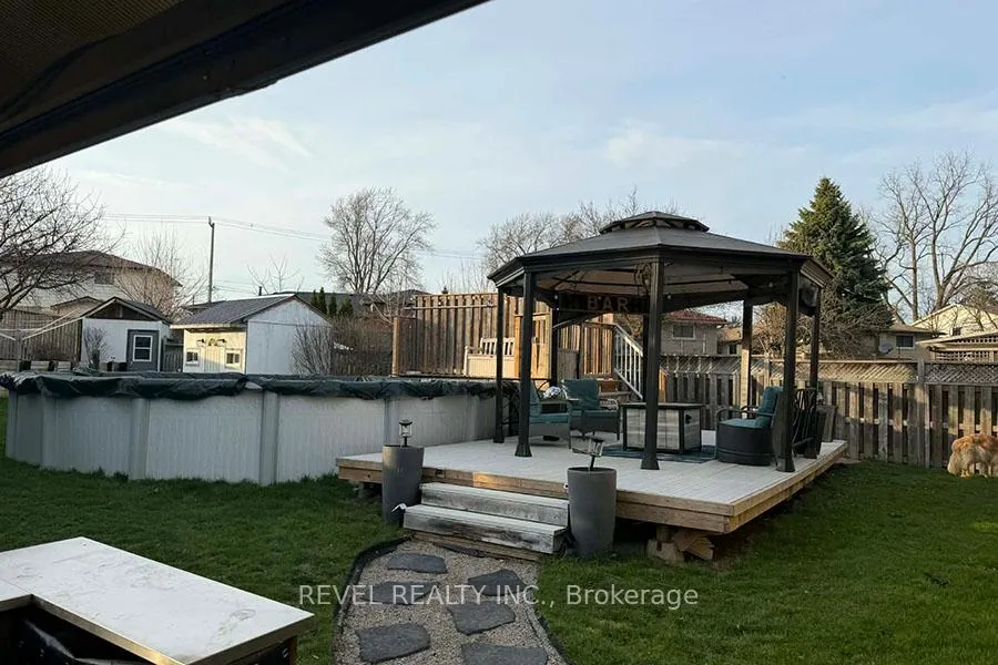 Photo 36 of 44 Shalfleet Boulevard, Brantford — HOMEH
