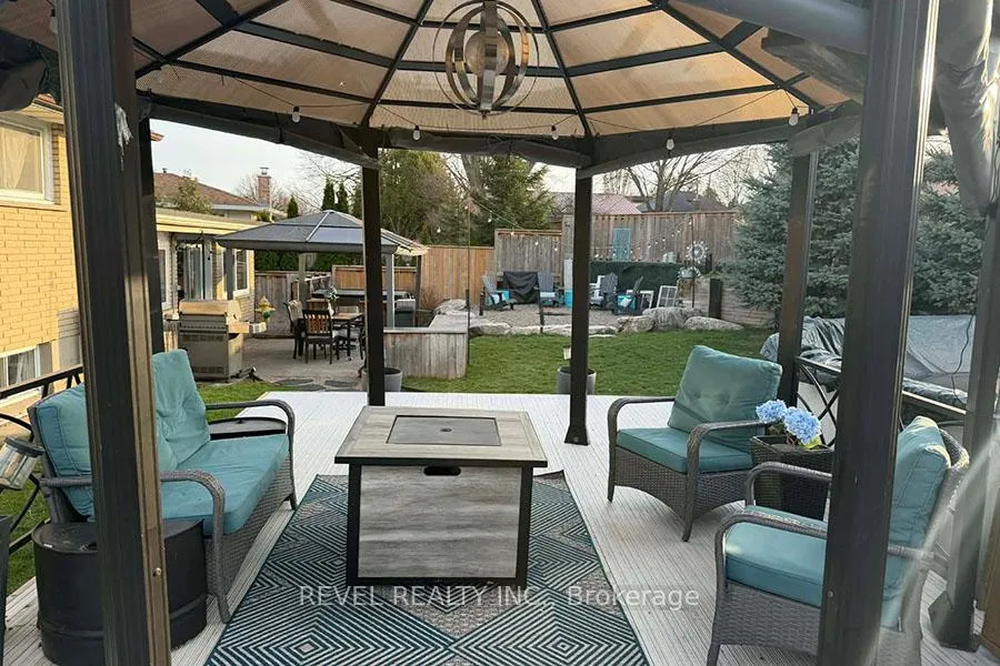 Photo 39 of 44 Shalfleet Boulevard, Brantford — HOMEH