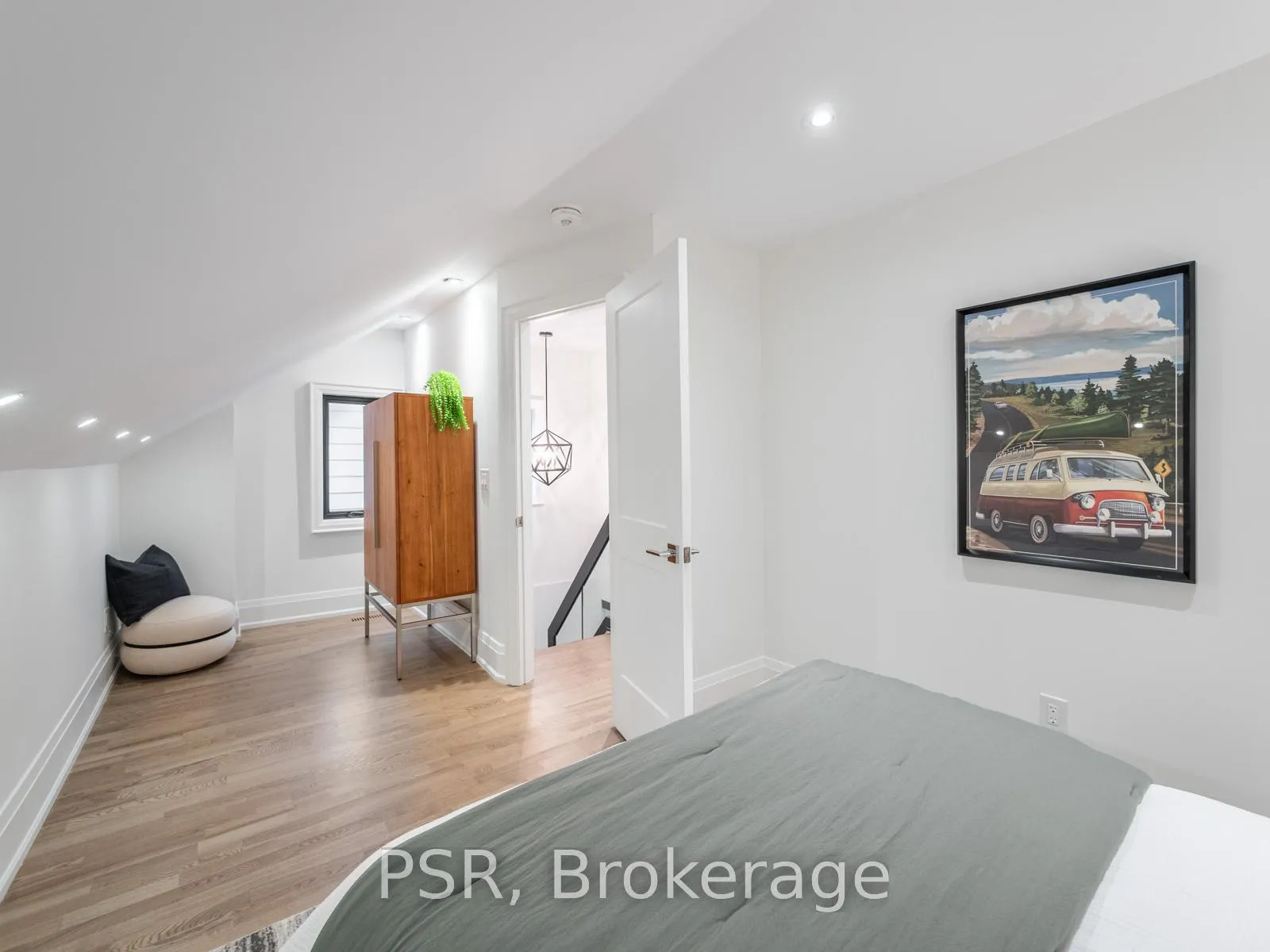 Photo 24 of 163 Arlington Avenue, Toronto, Humewood-Cedarvale — HOMEH