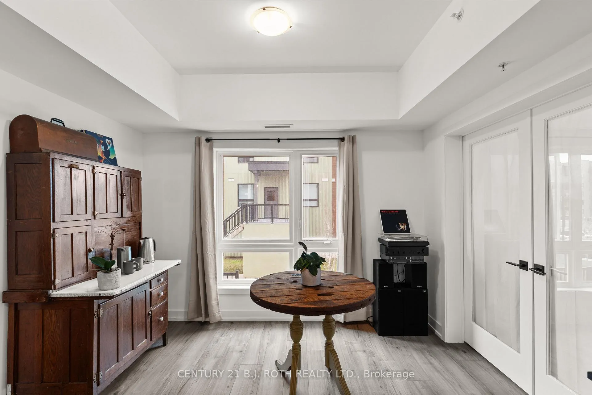 Photo 11 of Unit 117, 4 Spice Way, Barrie, Innis-Shore — HOMEH
