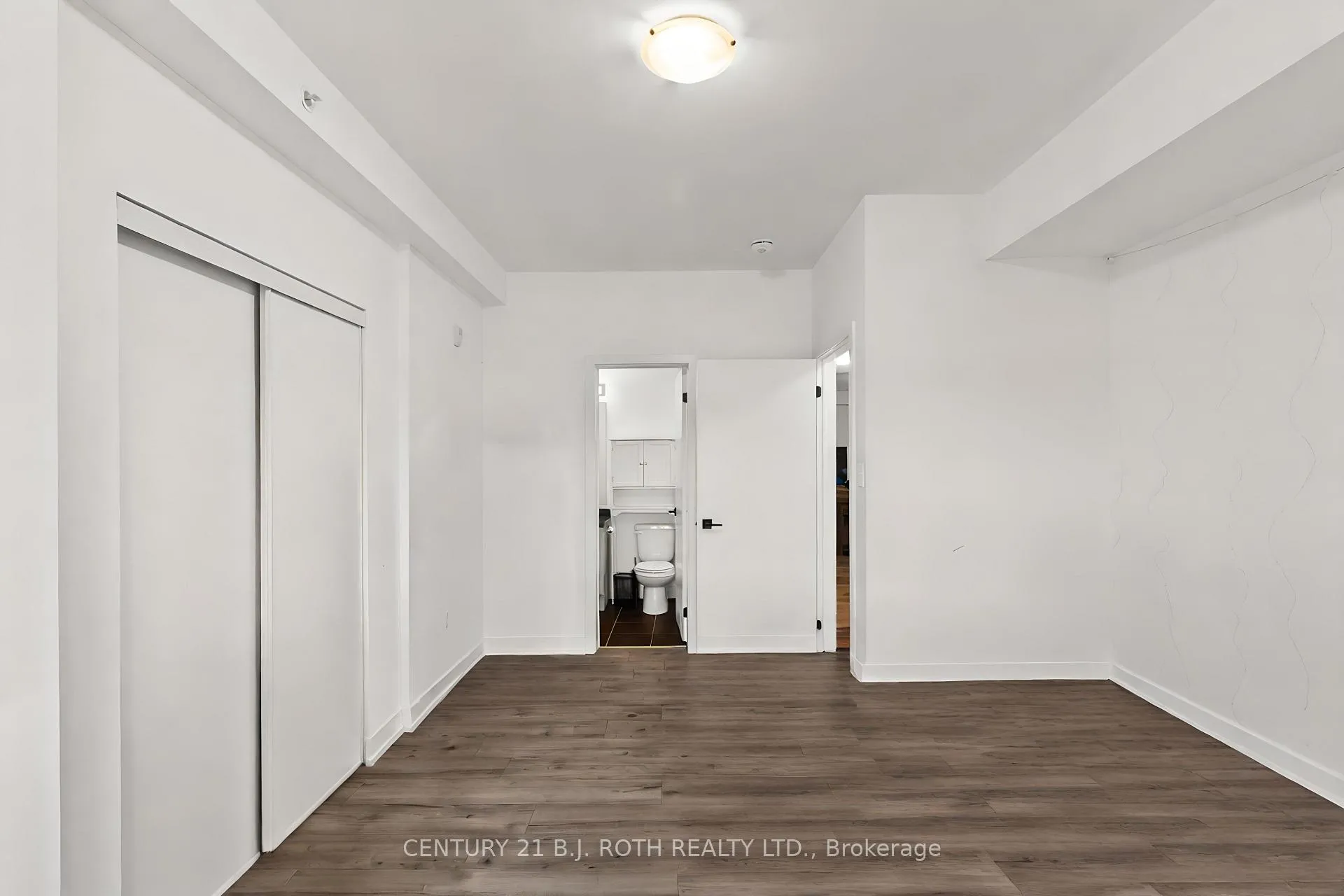 Photo 16 of Unit 117, 4 Spice Way, Barrie, Innis-Shore — HOMEH