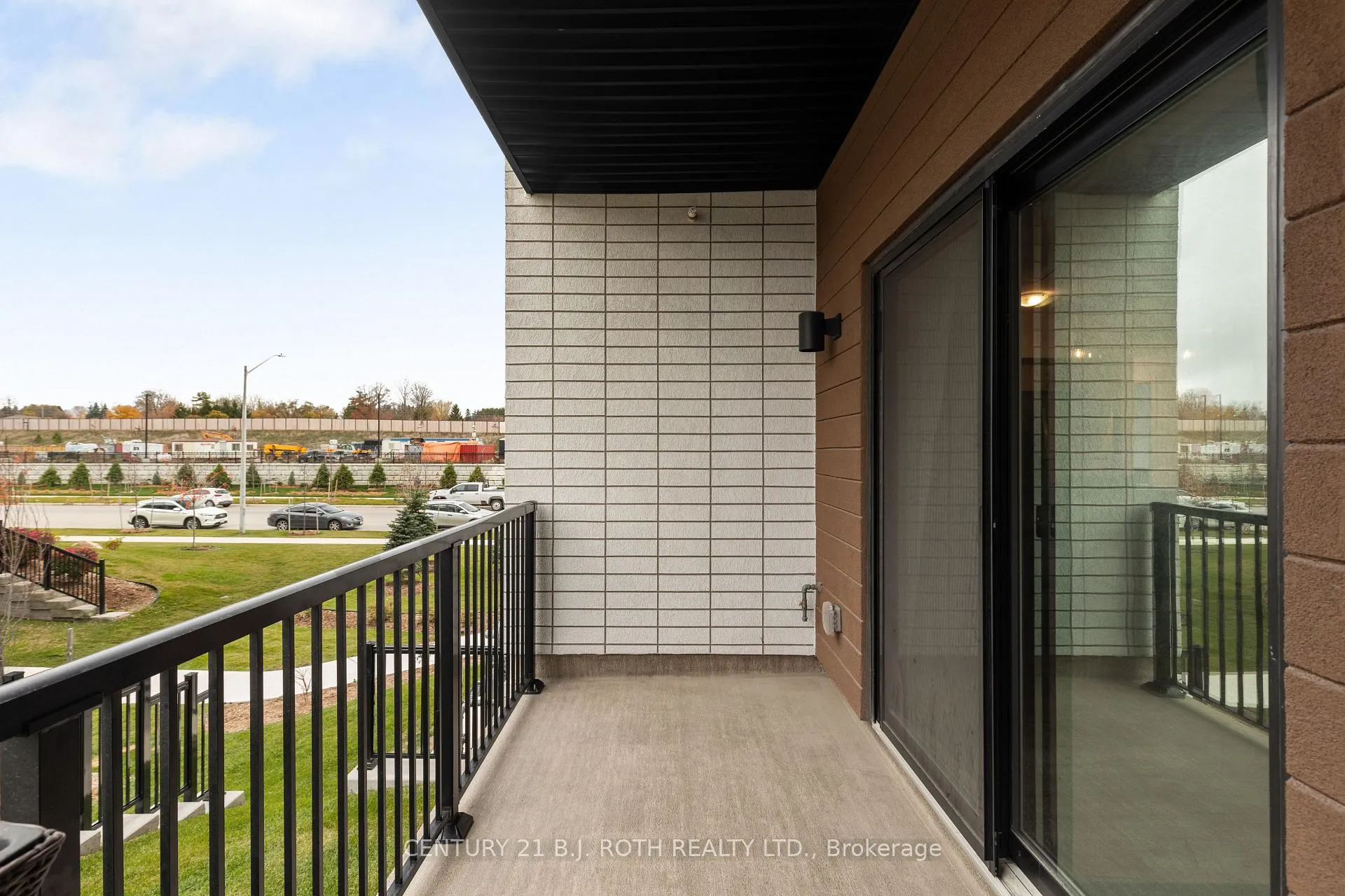 Photo 25 of Unit 117, 4 Spice Way, Barrie, Innis-Shore — HOMEH