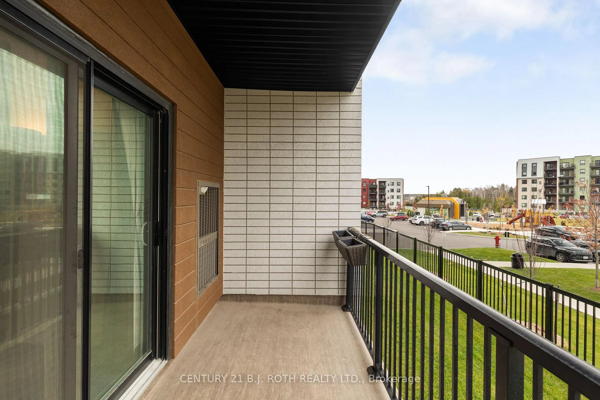Photo 26 of Unit 117, 4 Spice Way, Barrie, Innis-Shore — HOMEH