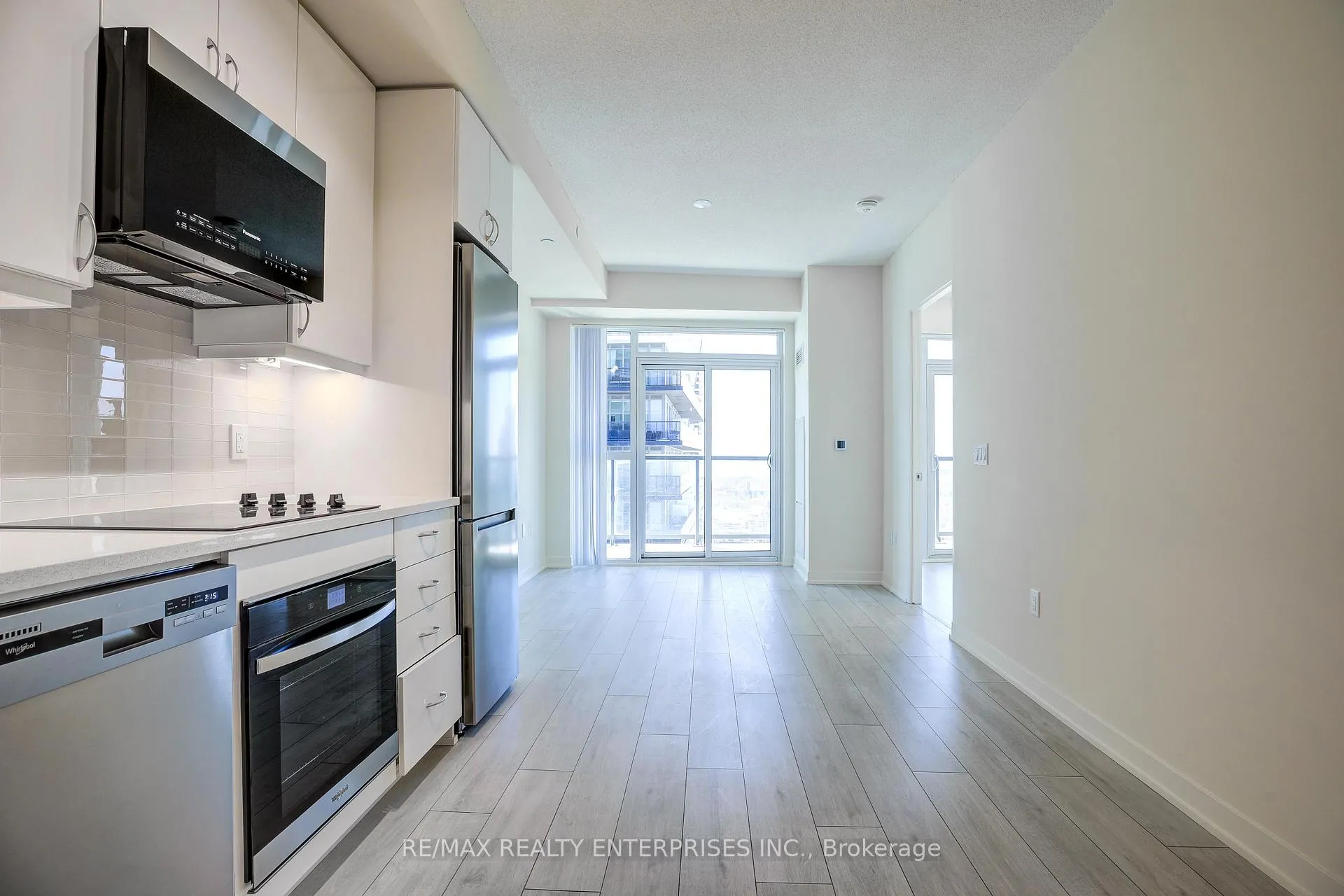 Photo 7 of Unit 3707, 38 Annie Craig Drive, Etobicoke, Mimico — HOMEH