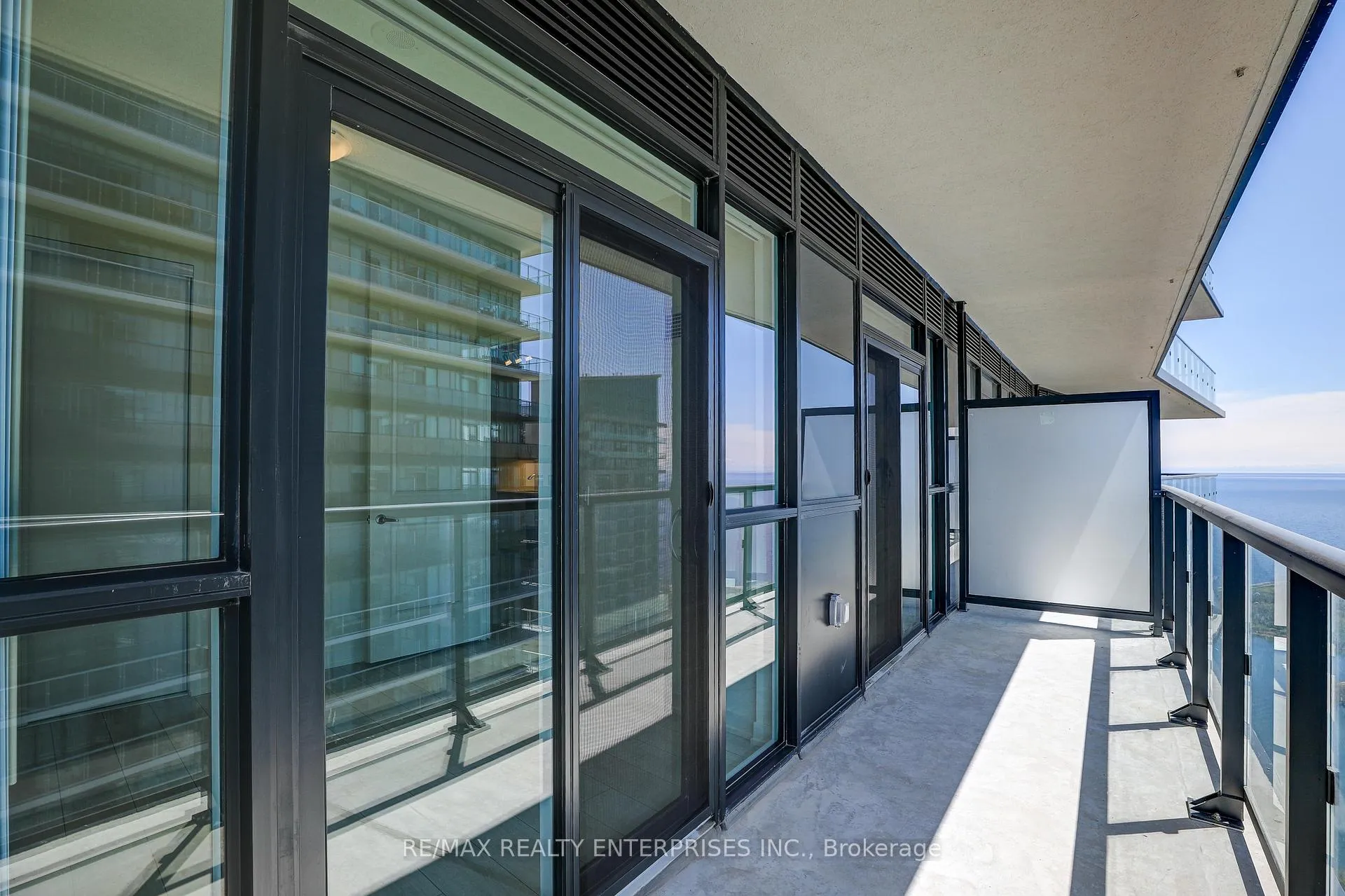 Photo 14 of Unit 3707, 38 Annie Craig Drive, Etobicoke, Mimico — HOMEH