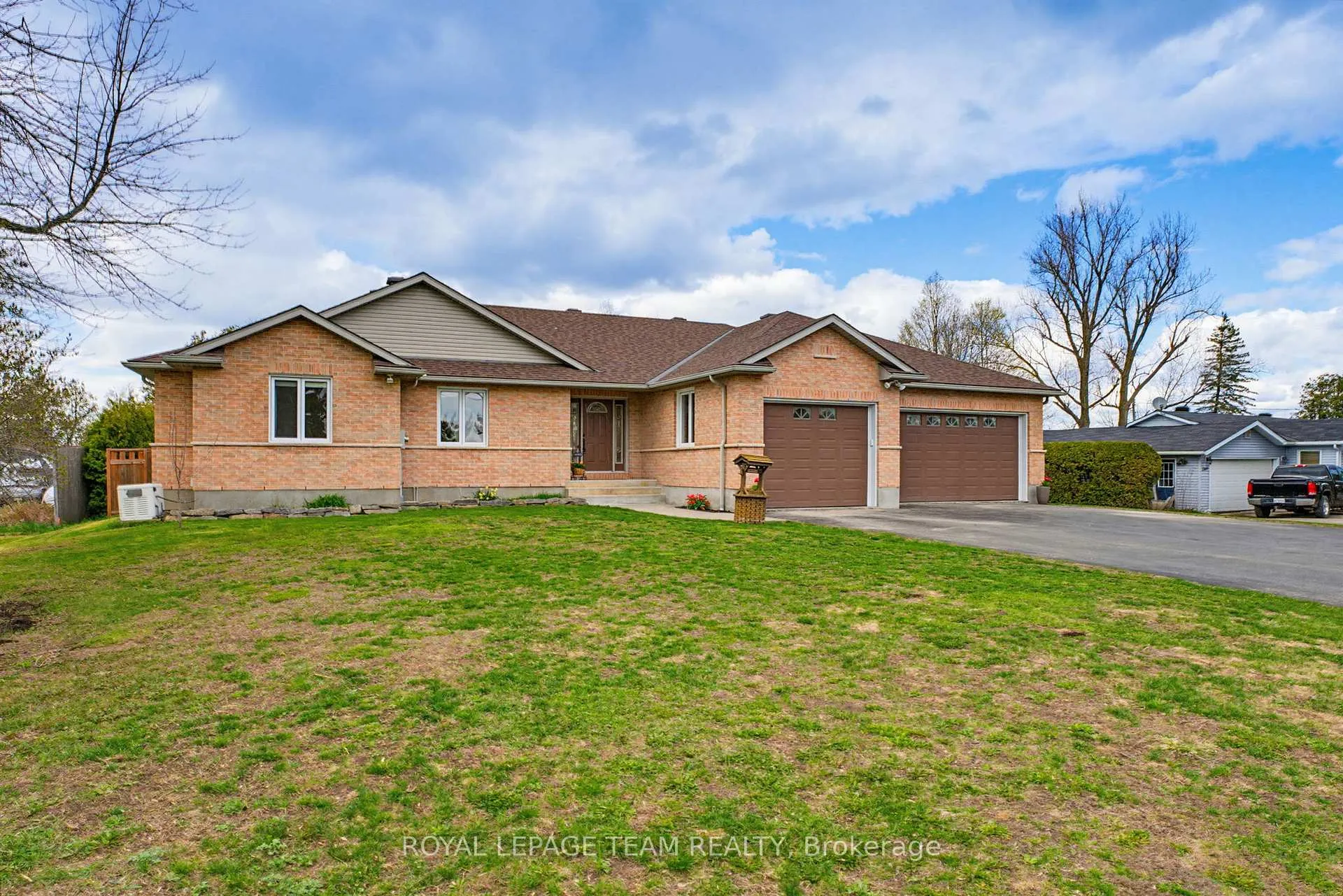 Photo 2 of 2141 River Road, North Grenville, North Grenville Twp (Kemptville South) — HOMEH