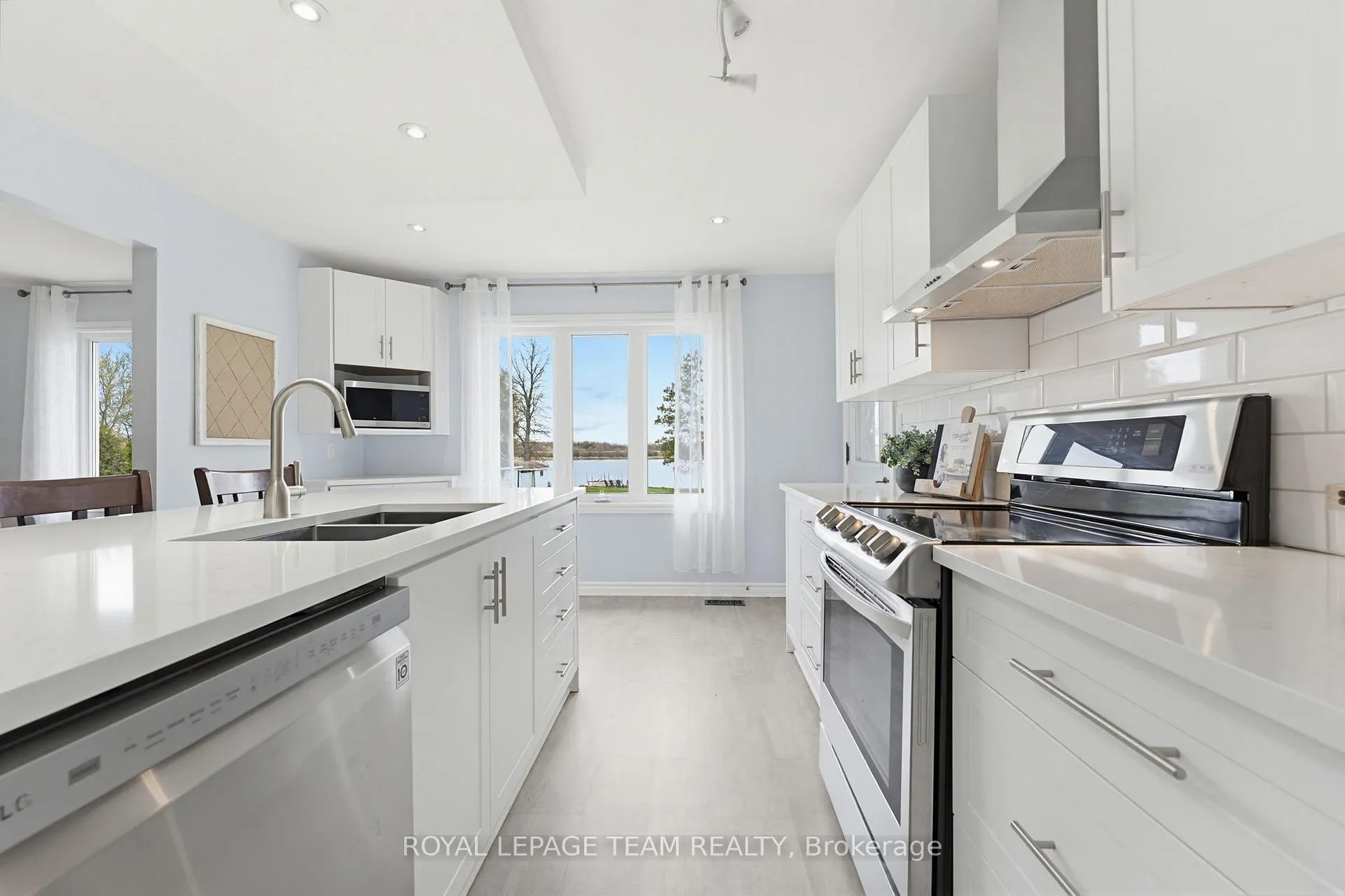 Photo 12 of 2141 River Road, North Grenville, North Grenville Twp (Kemptville South) — HOMEH