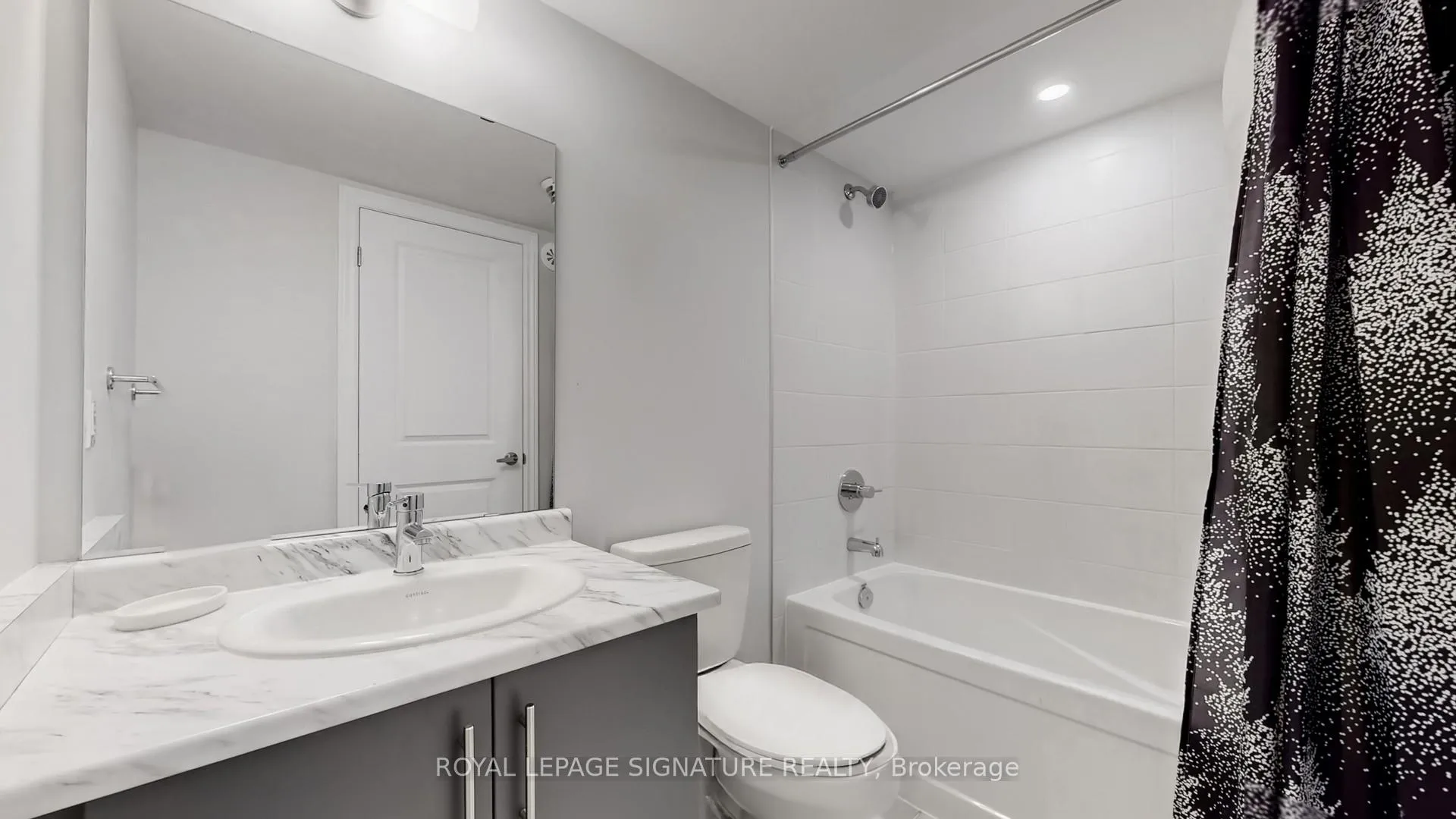 Photo 9 of Unit 310, 349 Wheat Boom Drive, Oakville, Joshua Meadows — HOMEH