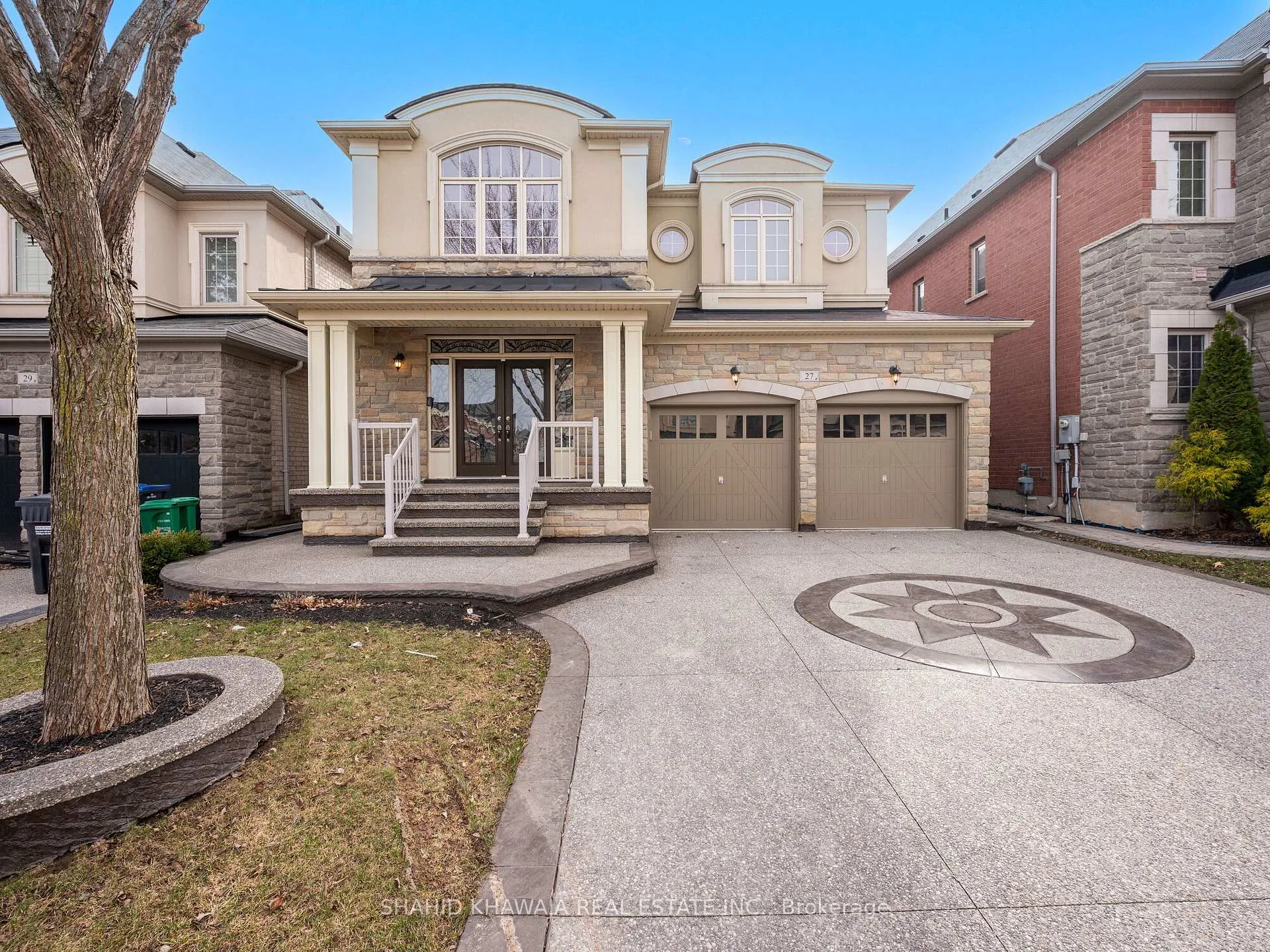 Photo 2 of 27 Lampman Crescent, Brampton, Credit Valley — HOMEH