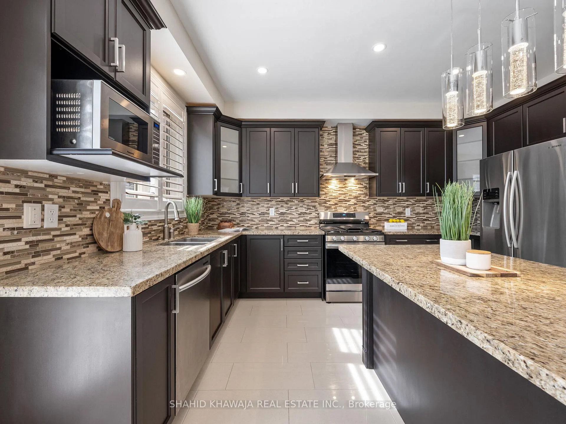 Photo 19 of 27 Lampman Crescent, Brampton, Credit Valley — HOMEH