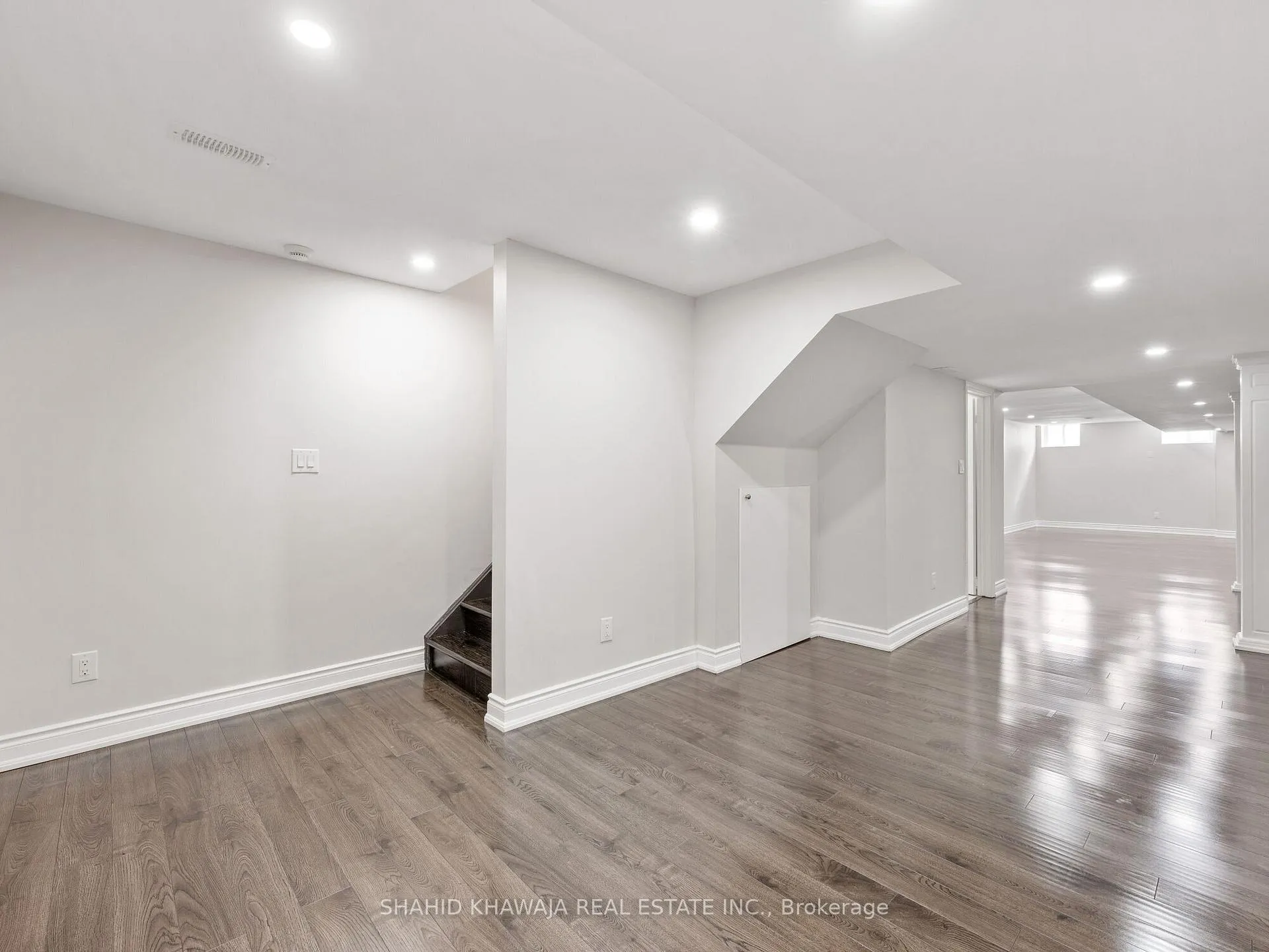 Photo 41 of 27 Lampman Crescent, Brampton, Credit Valley — HOMEH