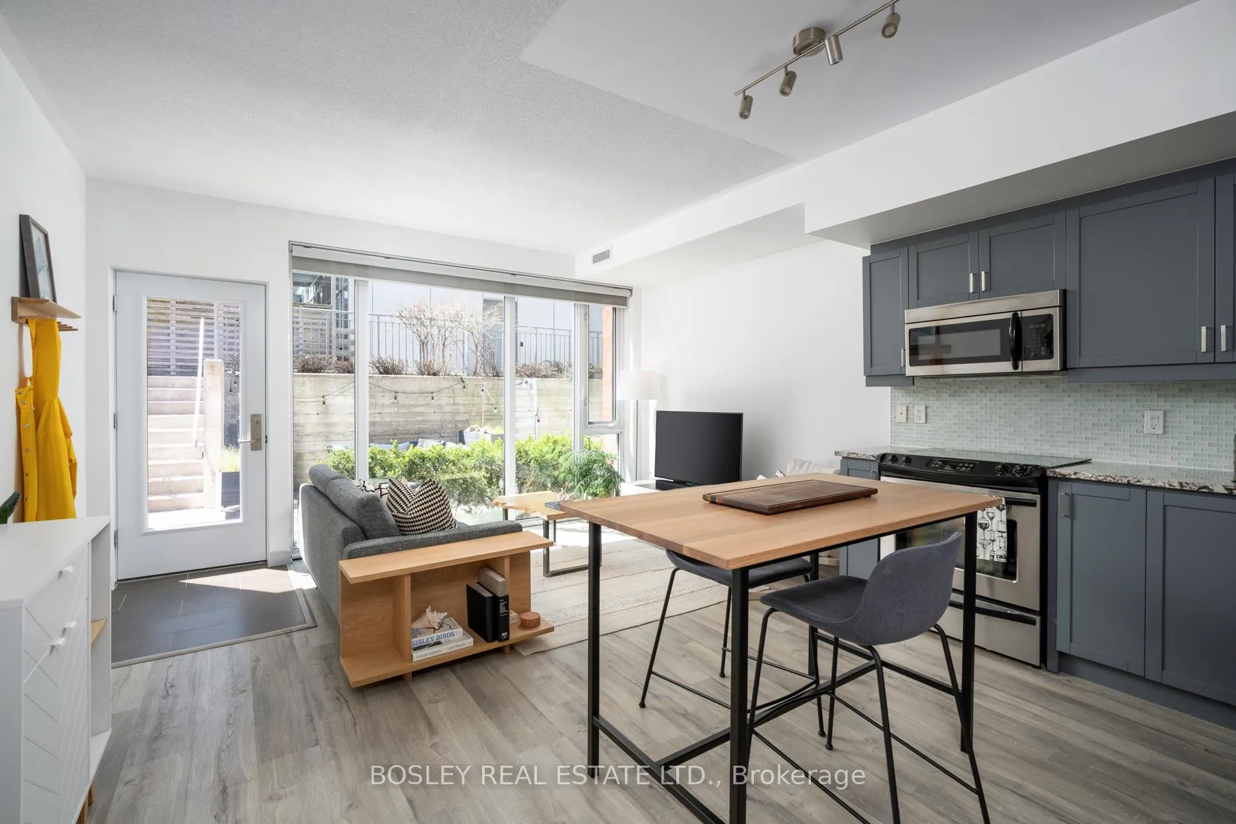 Photo 6 of Unit 2, 42 Boston Avenue, Toronto, South Riverdale — HOMEH