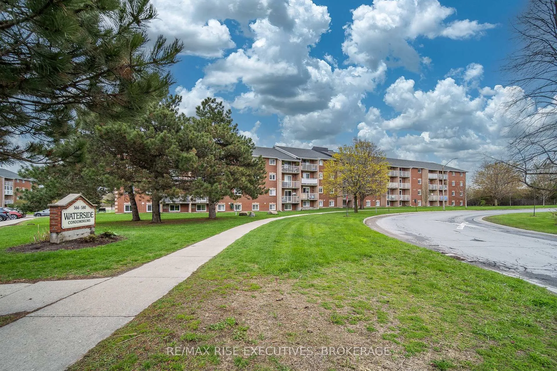 Photo 2 of Unit 214, 566 Armstrong Road, Kingston, East Gardiners Rd — HOMEH