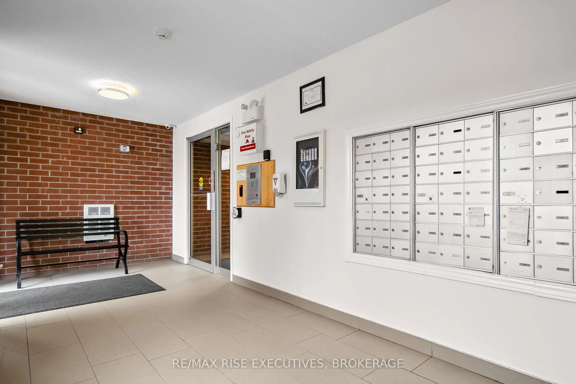 Photo 5 of Unit 214, 566 Armstrong Road, Kingston, East Gardiners Rd — HOMEH