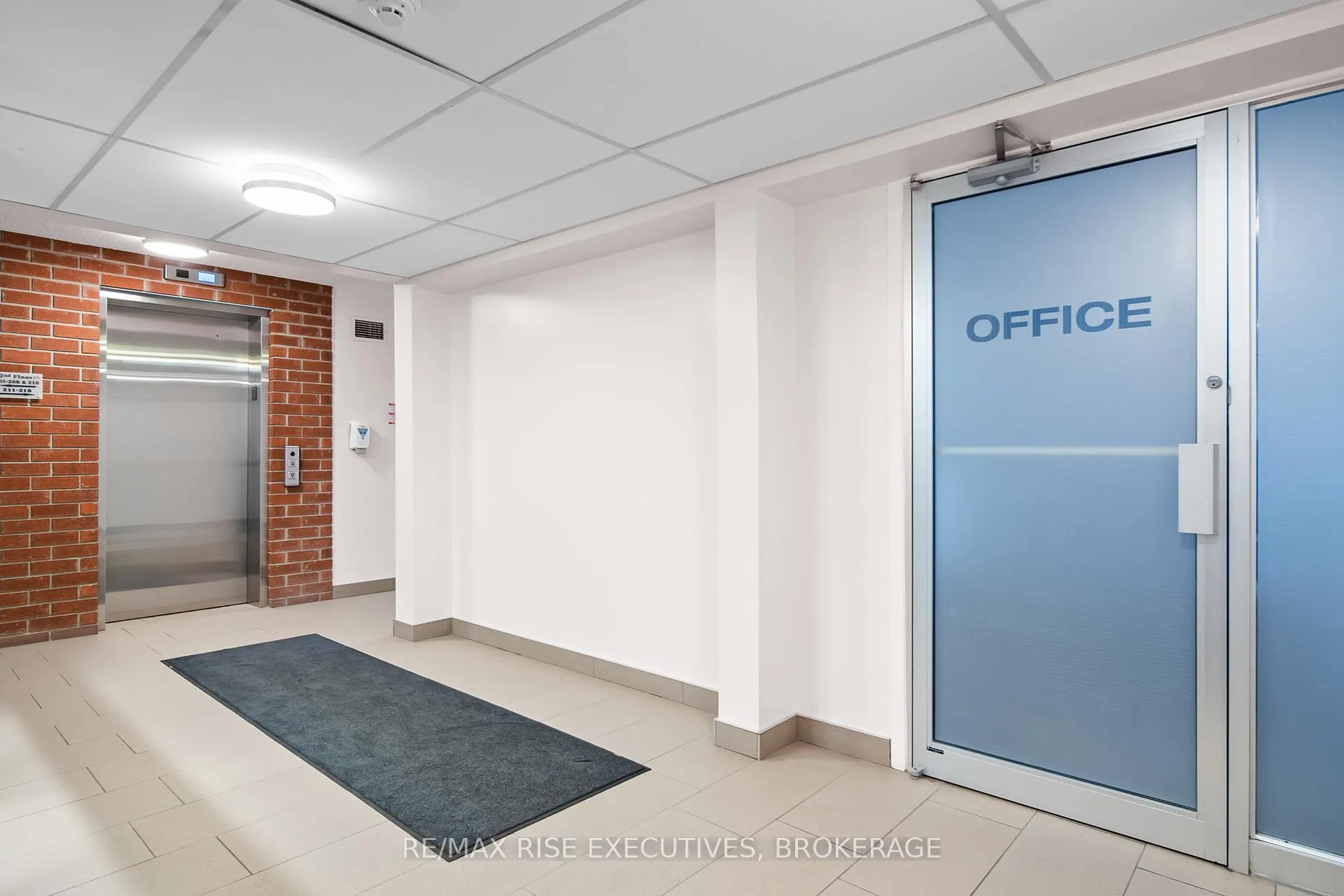 Photo 7 of Unit 214, 566 Armstrong Road, Kingston, East Gardiners Rd — HOMEH