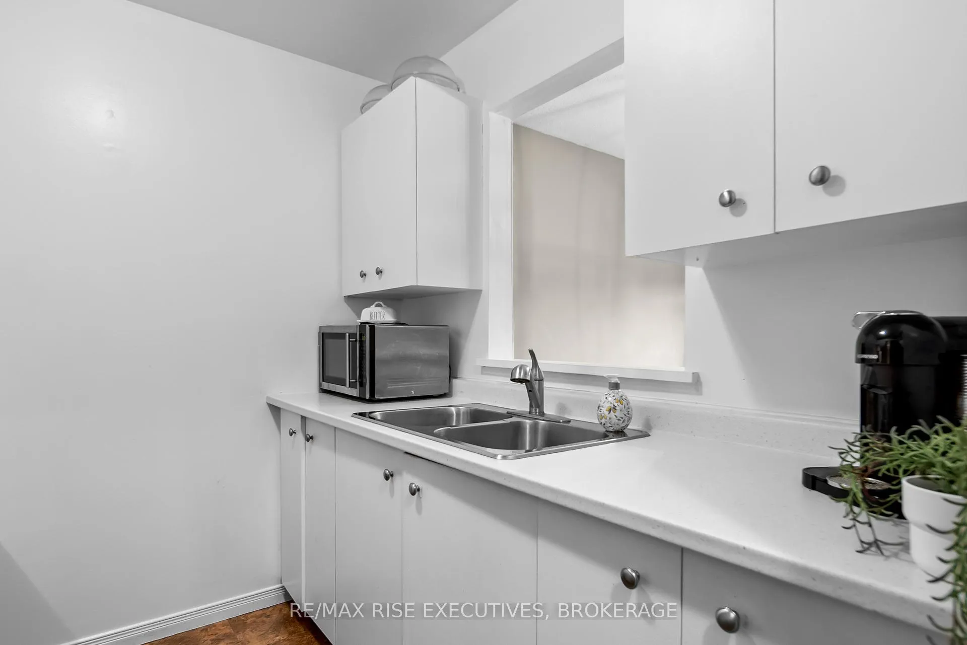Photo 12 of Unit 214, 566 Armstrong Road, Kingston, East Gardiners Rd — HOMEH