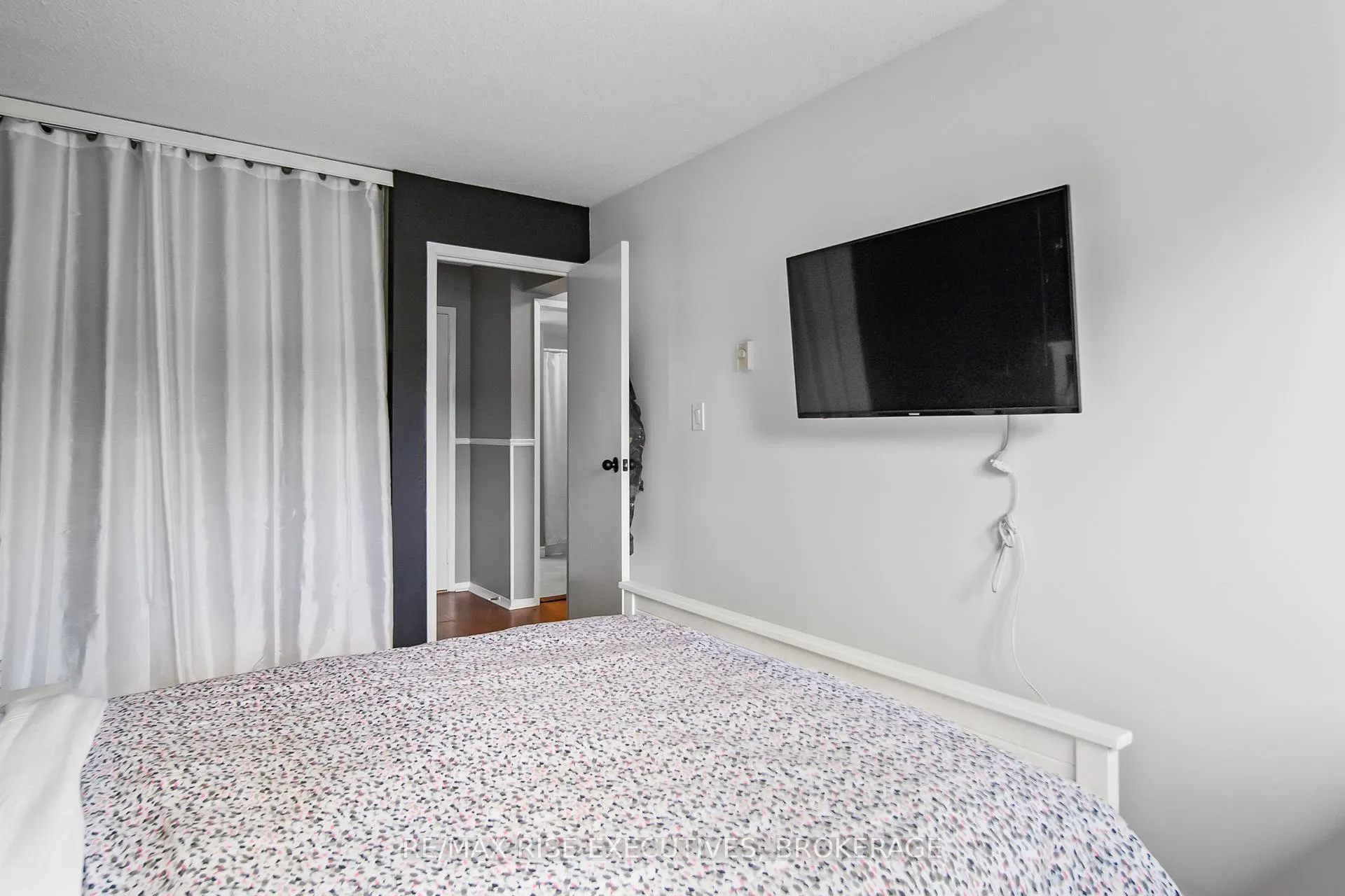 Photo 32 of Unit 214, 566 Armstrong Road, Kingston, East Gardiners Rd — HOMEH