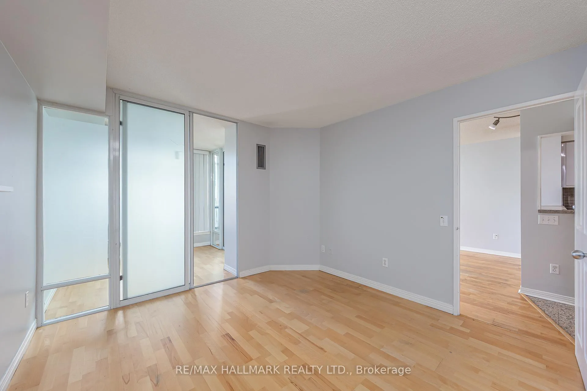 Photo 19 of Unit 506, 942 Yonge Street, Toronto, The Annex — HOMEH